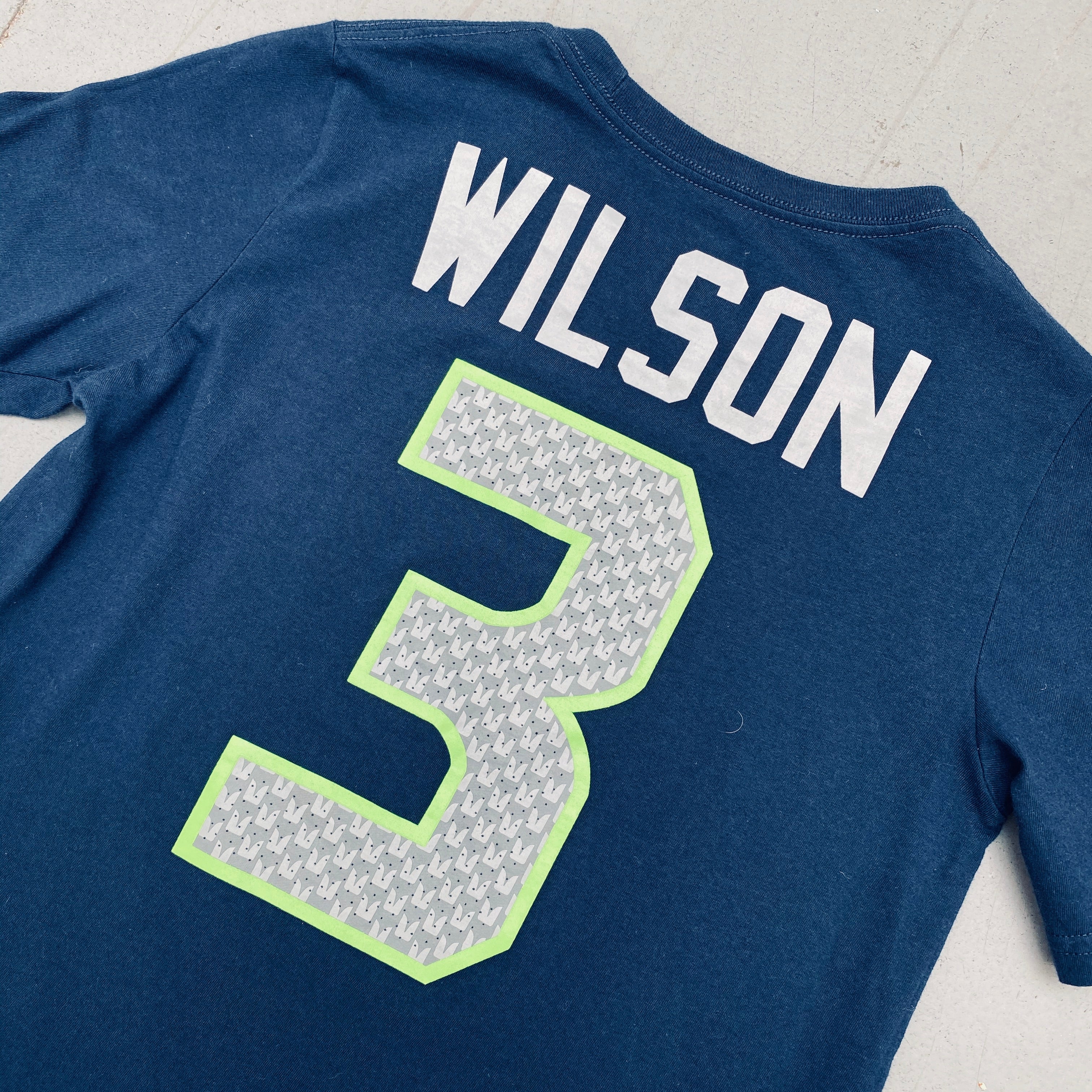 Russell Wilson Seattle Seahawks Fan T-Shirt for Men & Women - XS Size - Perfect for Game Day, Tailgating & Seahawks Fan Gifts