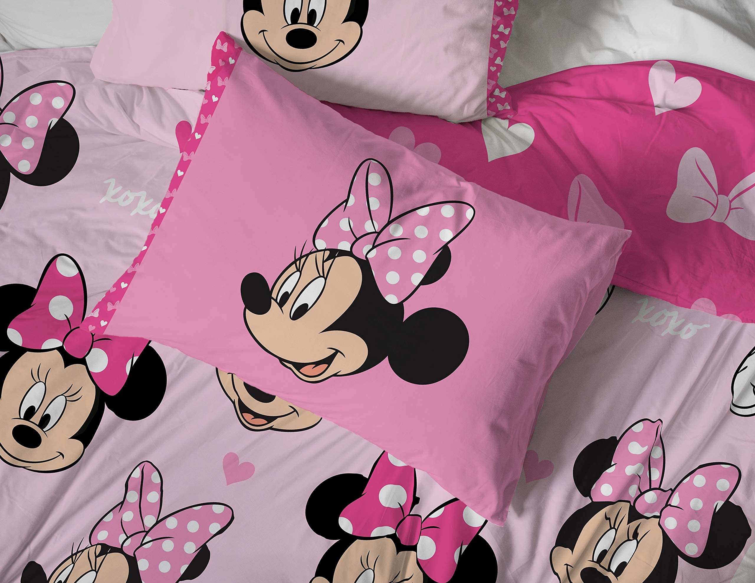 Disney Minnie Mouse Hearts & Love 9-Piece Full Bedding Set - Comforter, Sheets, Pillowcases & Curtains for Girls' Bedroom Decor | Perfect for Kids Room, Dorm & Gift