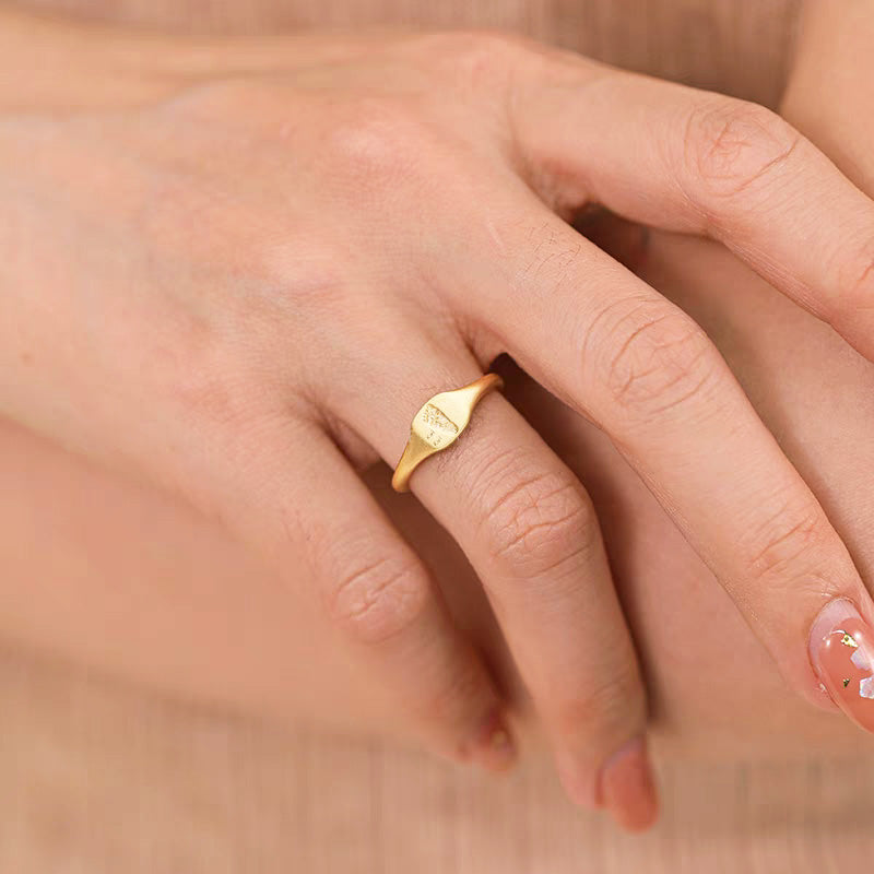 Solid Gold Footprint Ring for Women - Elegant & Dainty Jewelry Gift for Mom, Grandma - Perfect for Mother's Day, Birthday & Anniversary Celebrations