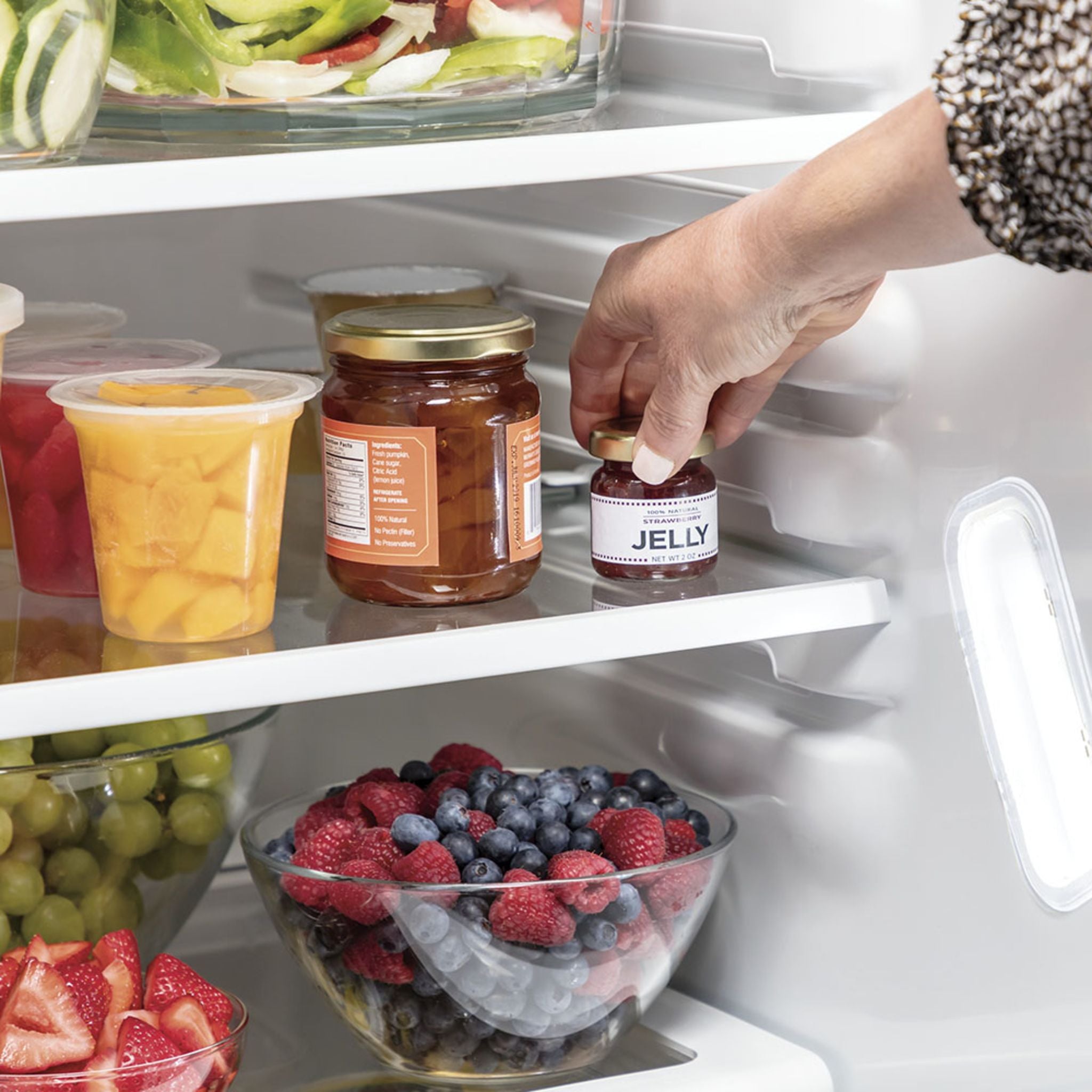 GE 25.1 Cu. Ft. Side By Side Refrigerator in Stainless Steel - GSS25IYNFS | Energy Efficient French Door Fridge with Spacious Interior for Modern Kitchen & Family Use
