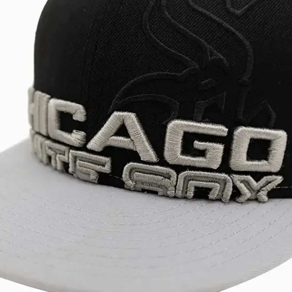 Chicago White Sox MLB 59FIFTY Fitted Hat - Official New Era Baseball Cap for Men & Women - Perfect for Games, Collecting & Streetwear Fashion