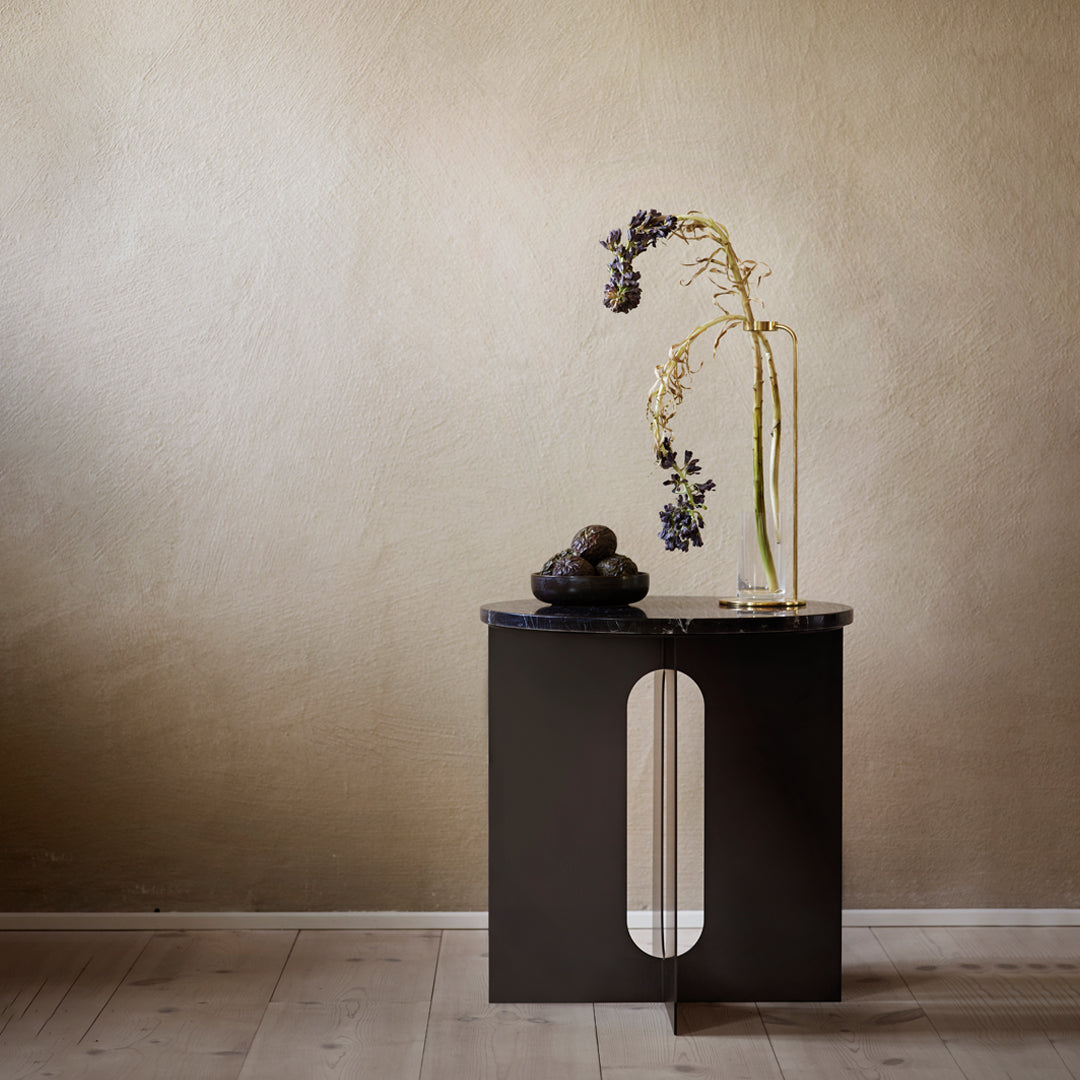 Modern Androgyne Side Table - Minimalist Nightstand, End Table for Living Room, Bedroom, or Office - Stylish Small Accent Table with Sturdy Metal Frame