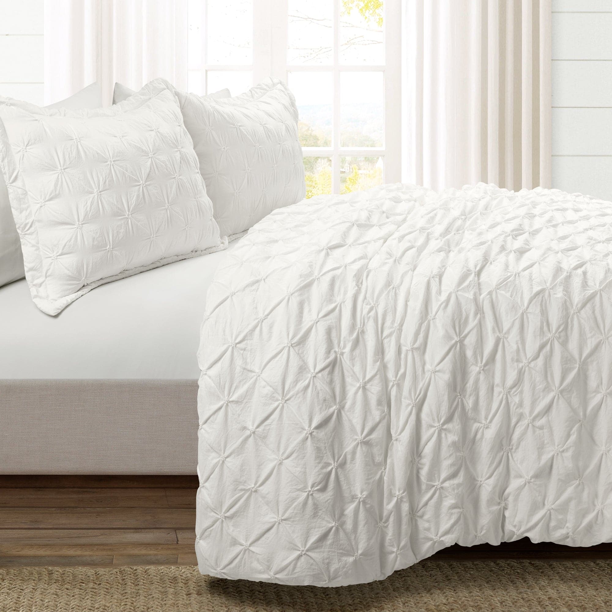 Ravello Pintuck 3-Piece Duvet Cover Set - Soft Luxury Bedding for Master & Guest Bedrooms - Perfect for Modern & Traditional Home Decor