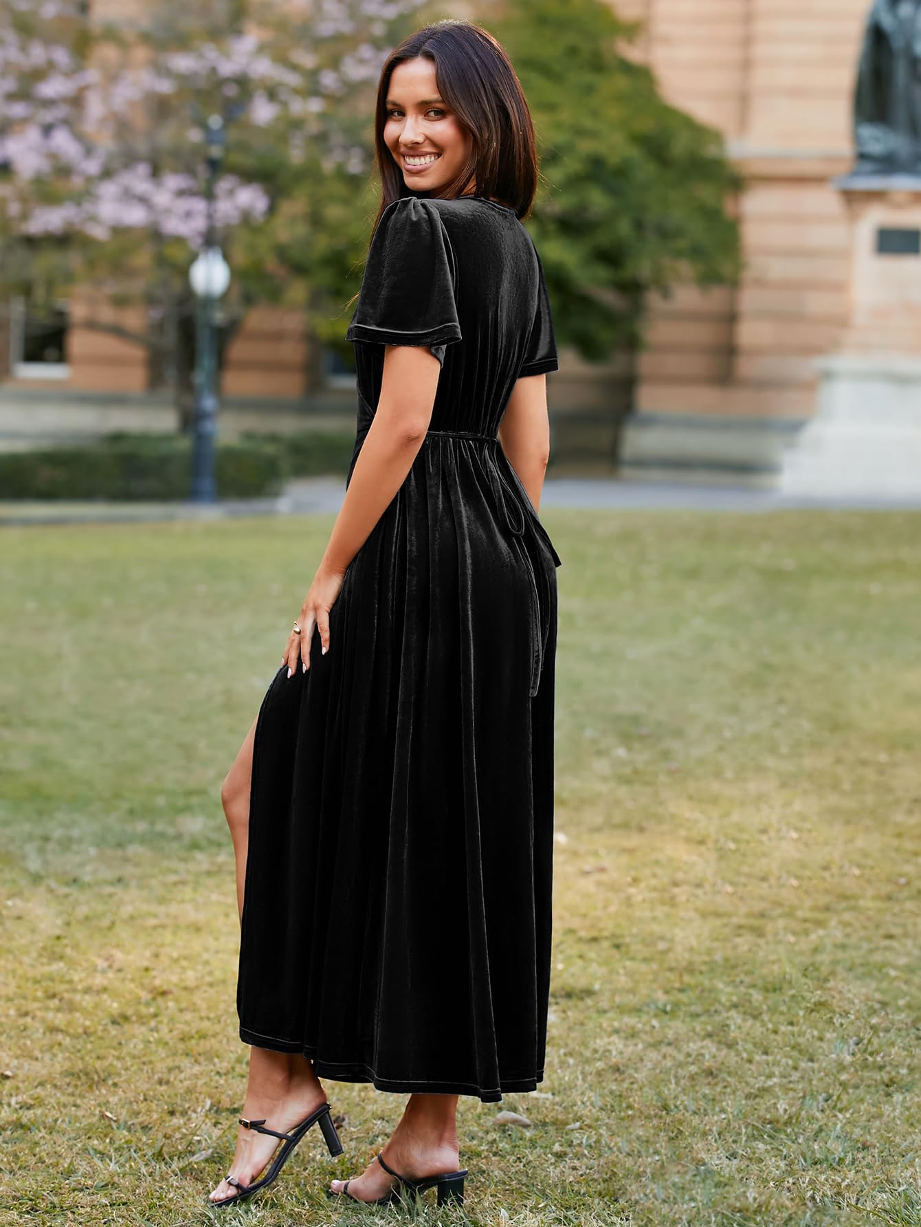 BerryGo Women's Velvet V-Neck Wrap Maxi Dress with Bell Sleeves - Elegant Formal Gown for Fall Weddings, Bridesmaid Dresses, Cocktail Parties & Special Occasions