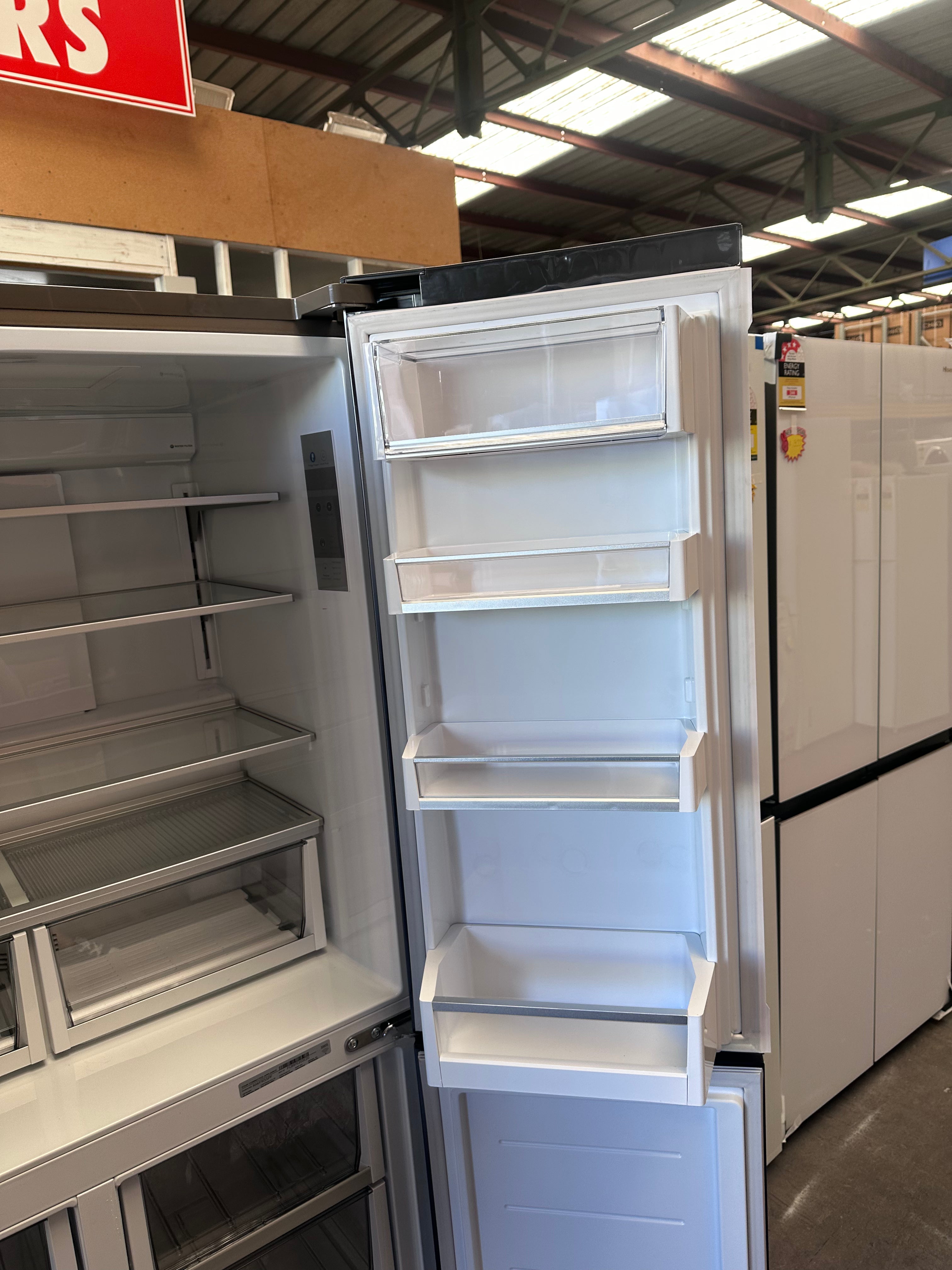 Fisher & Paykel RF605QNUVB1 538L Black Stainless Steel French Door Refrigerator - Factory Second | Perfect for Modern Kitchens & Open-Plan Living Spaces