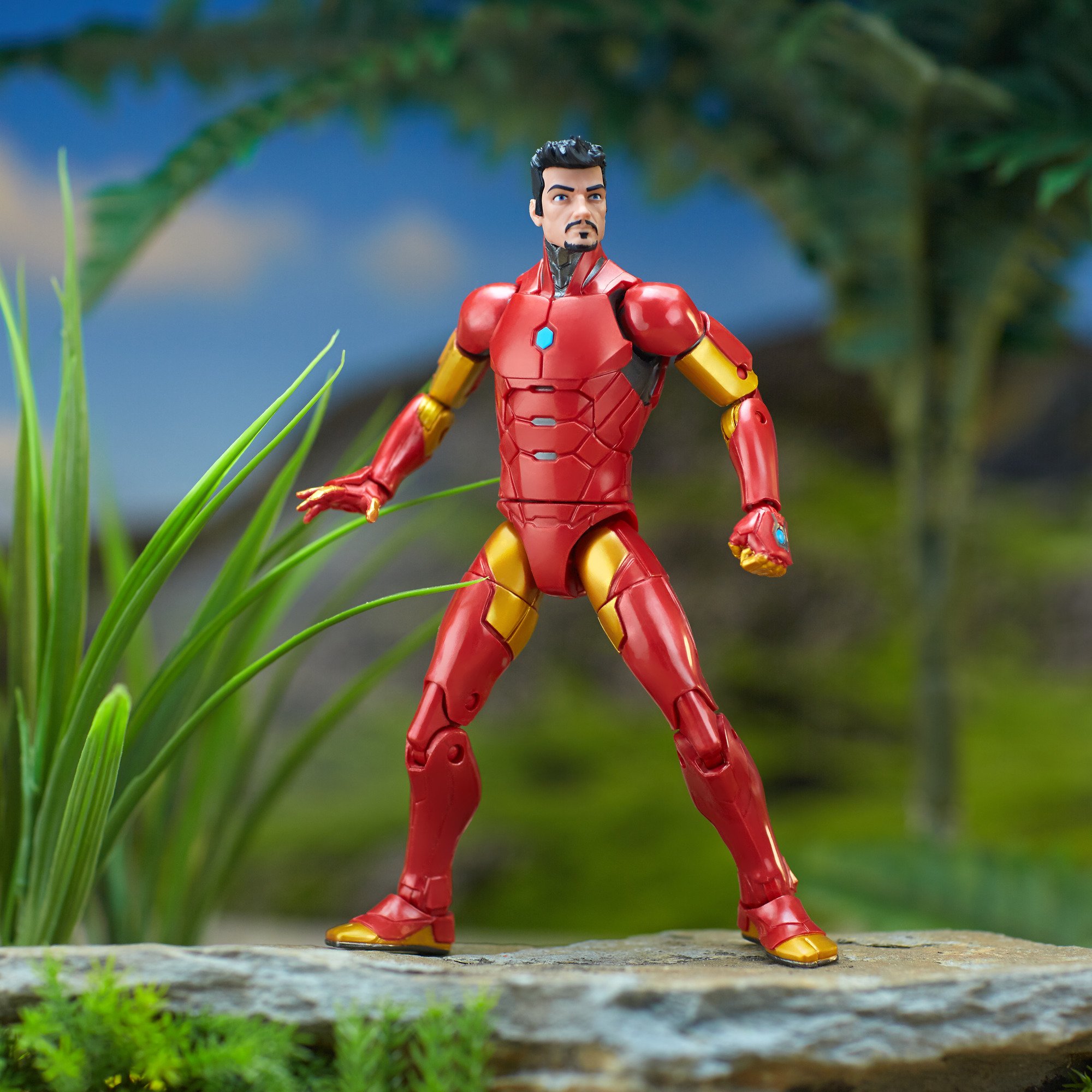 Marvel Black Panther Legends Series 6-inch Iron Man Action Figure - Collectible Toy for Superhero Fans & Marvel Enthusiasts | Perfect for Display, Gifts & Role Play