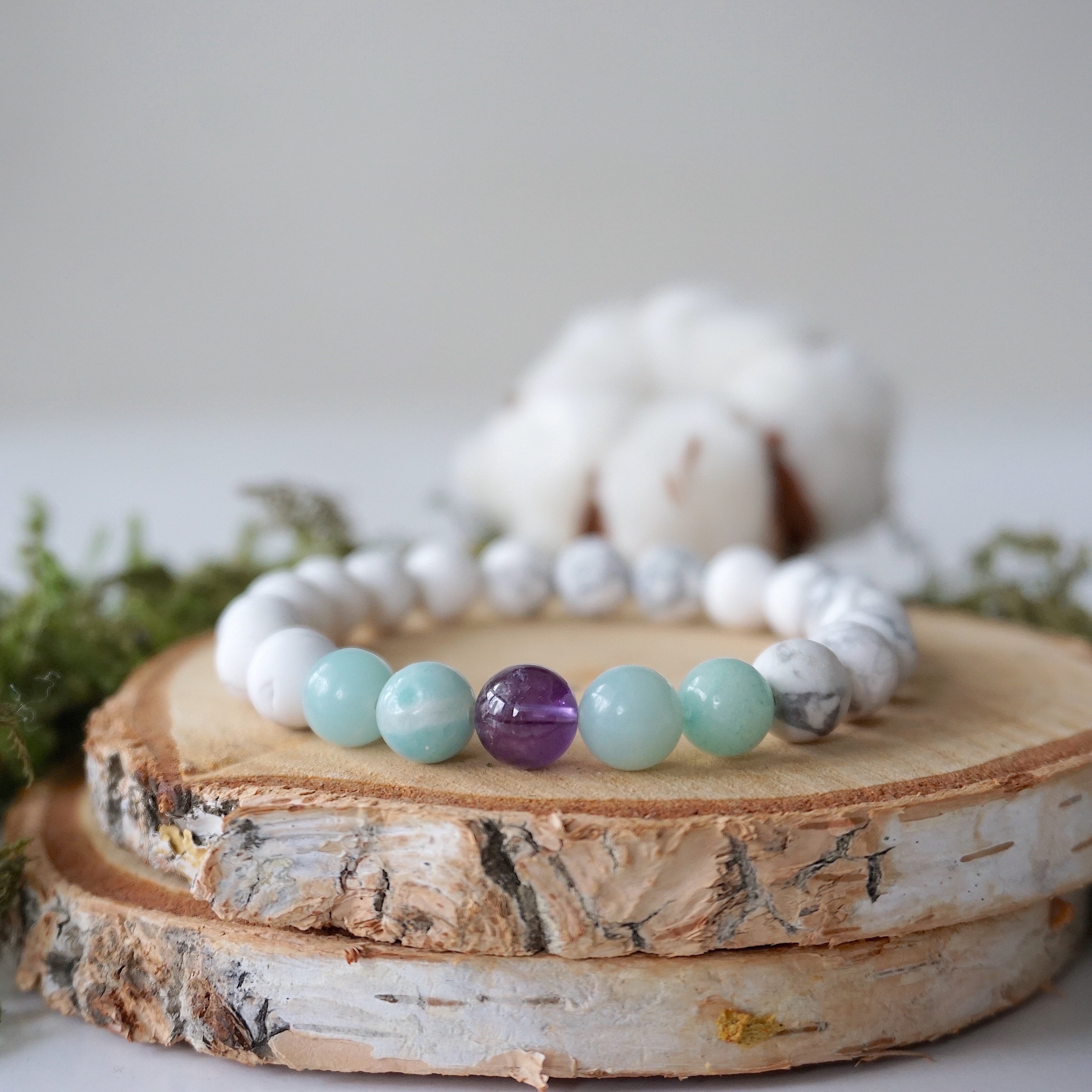 White Howlite Healing Crystal Mala Bracelet with Aventurine & Amethyst - Spiritual Meditation, Yoga & Positive Energy Jewelry