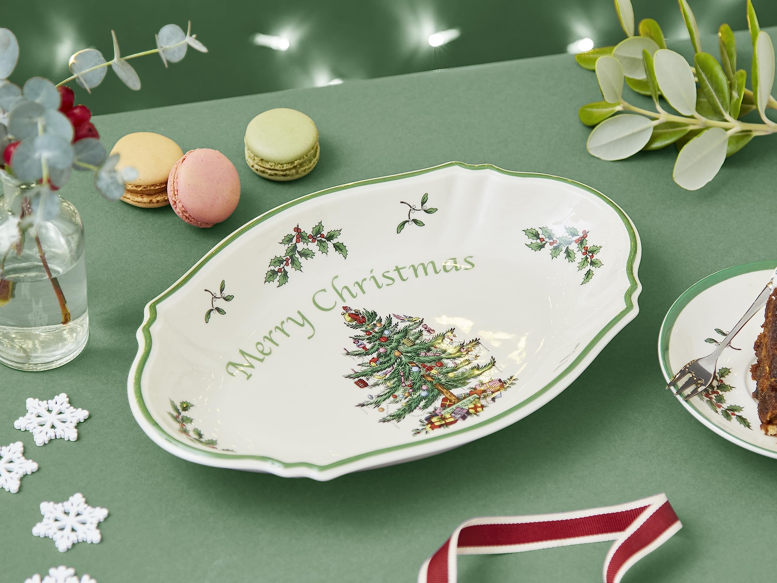 Portmeirion Spode Christmas Tree Oval Festive Serving Tray - 6-Inch Rectangular Earthenware Holiday Tableware | Microwave, Dishwasher & Oven Safe | Perfect for Christmas Parties, Holiday Entertaining & Seasonal Decor
