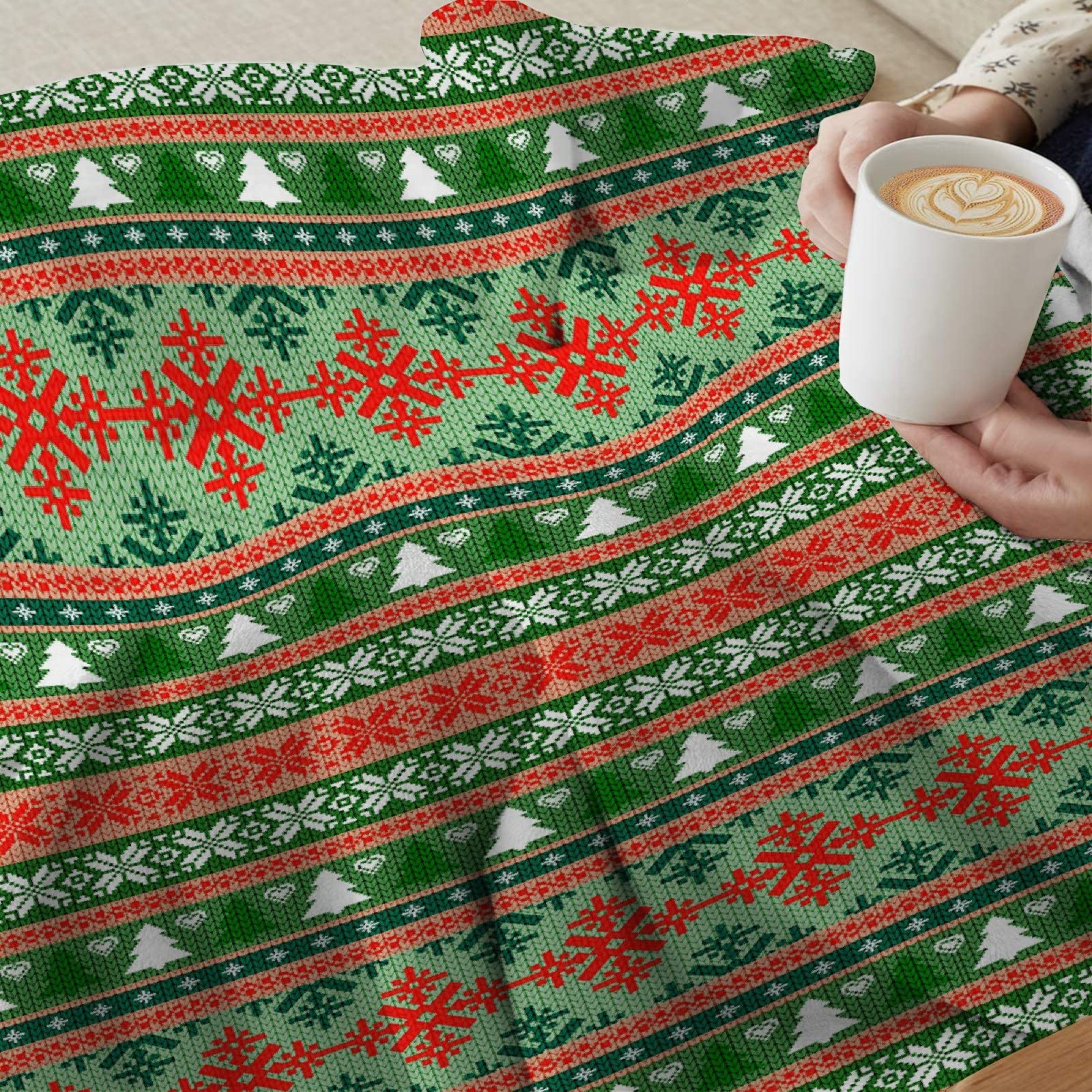 Soft Flannel Christmas Blanket - Lightweight Cozy Throw for Family, Luxury Microfiber Bed Blanket 120