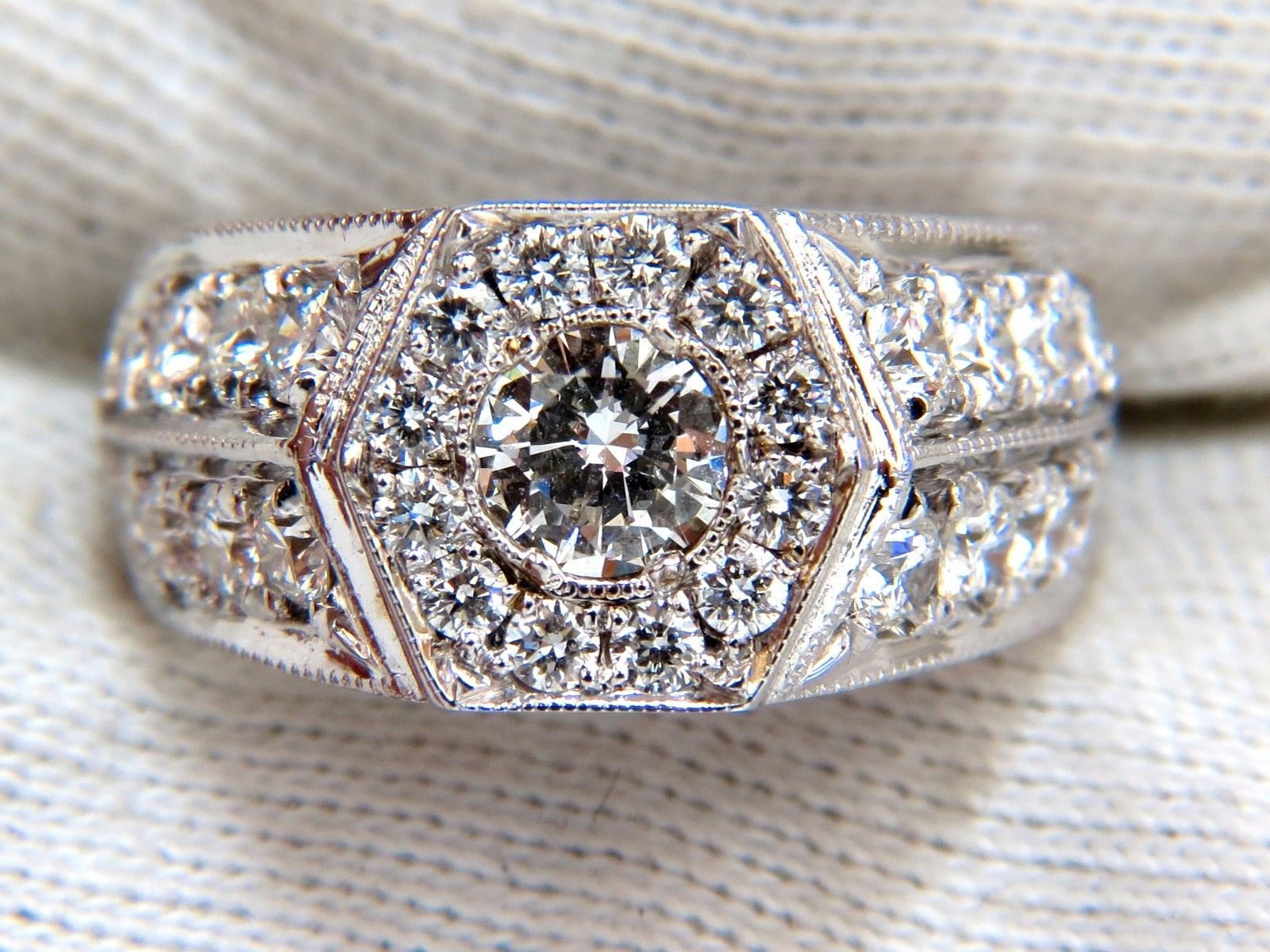GIA Certified 2.29ct Natural Diamond Men's Ring in 18Kt Gold Hexagon Design - Perfect for Weddings, Engagements & Luxury Gifts