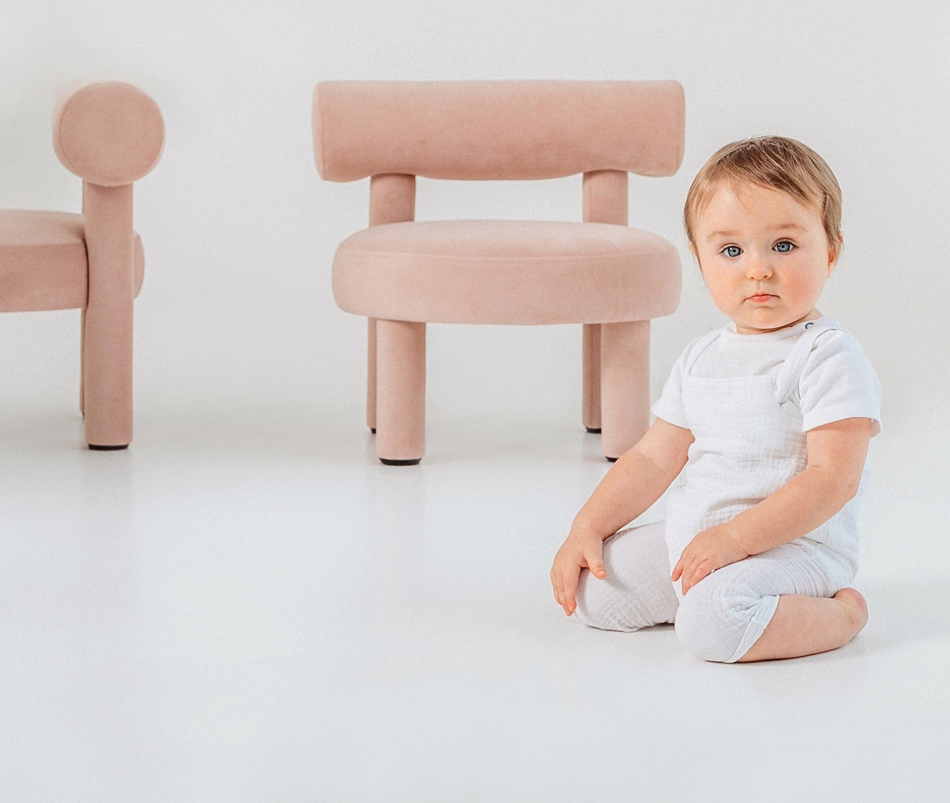 Noom Gropius Baby Low Chair CS1 - Adjustable & Portable High Chair for Toddlers - Perfect for Dining, Travel, and Outdoor Activities