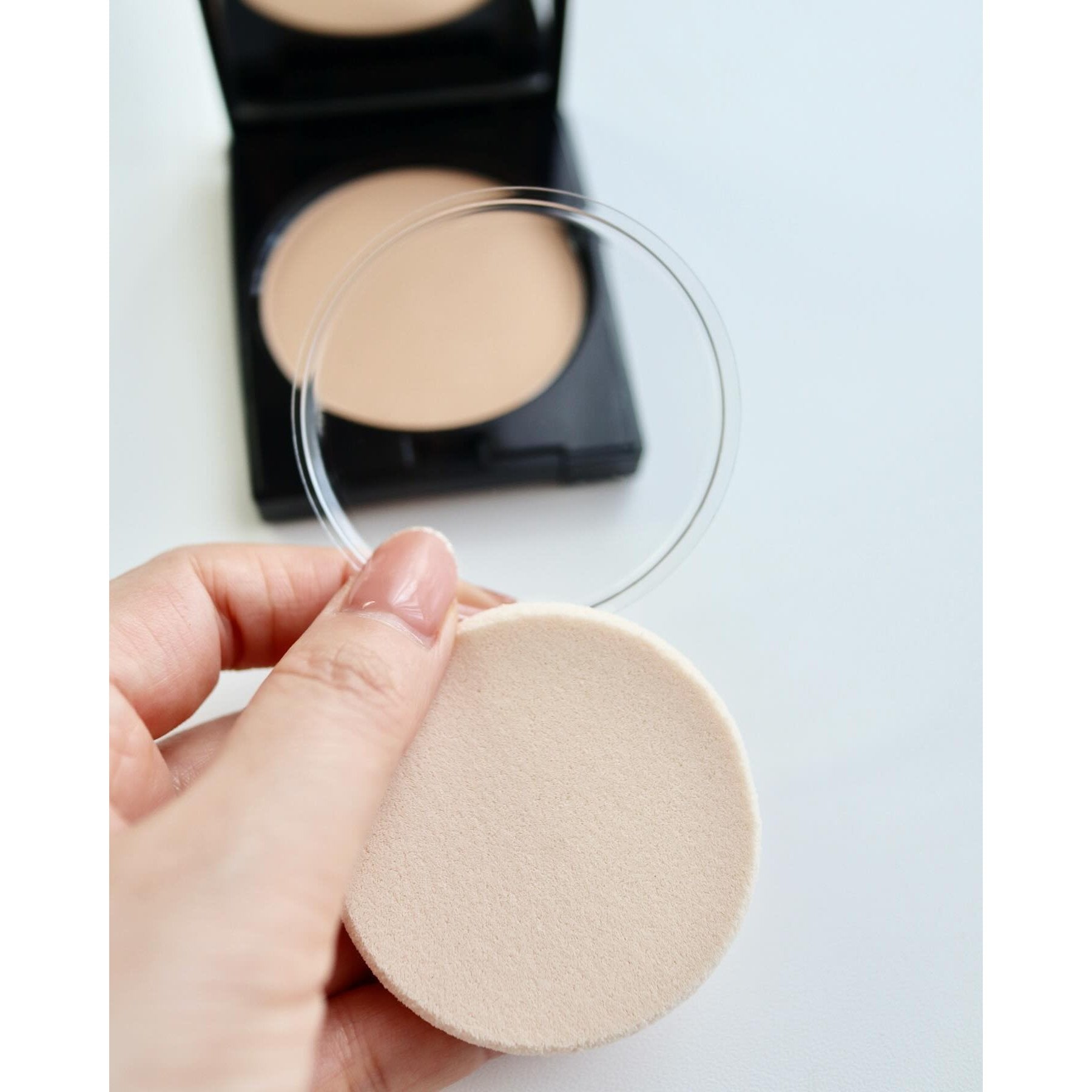 Cefine Silk Wet Powder Foundation Case - Lightweight & Long-Lasting Makeup for Flawless Coverage | Perfect for Daily Wear, Special Occasions & On-The-Go Touch Ups
