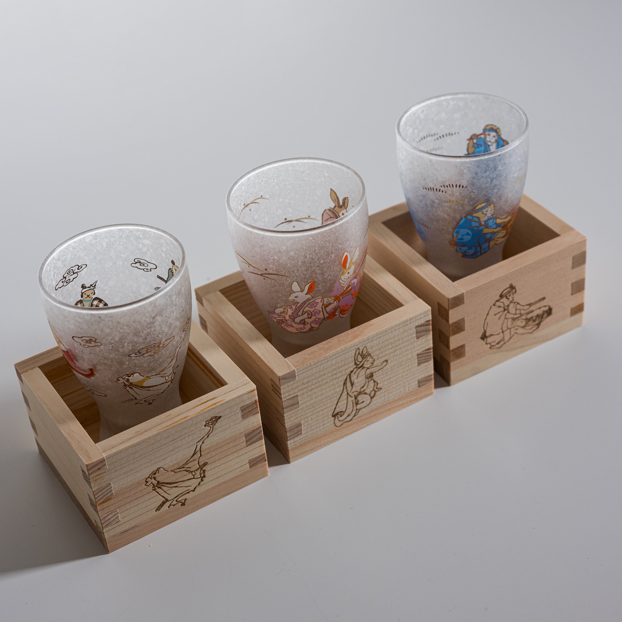 Premium Japanese Lucky Animals Sake Cup Set - Rabbit Design with Traditional Wooden Masu Box | Perfect for Sake Tasting, Japanese Tea Ceremonies & Asian-Themed Parties