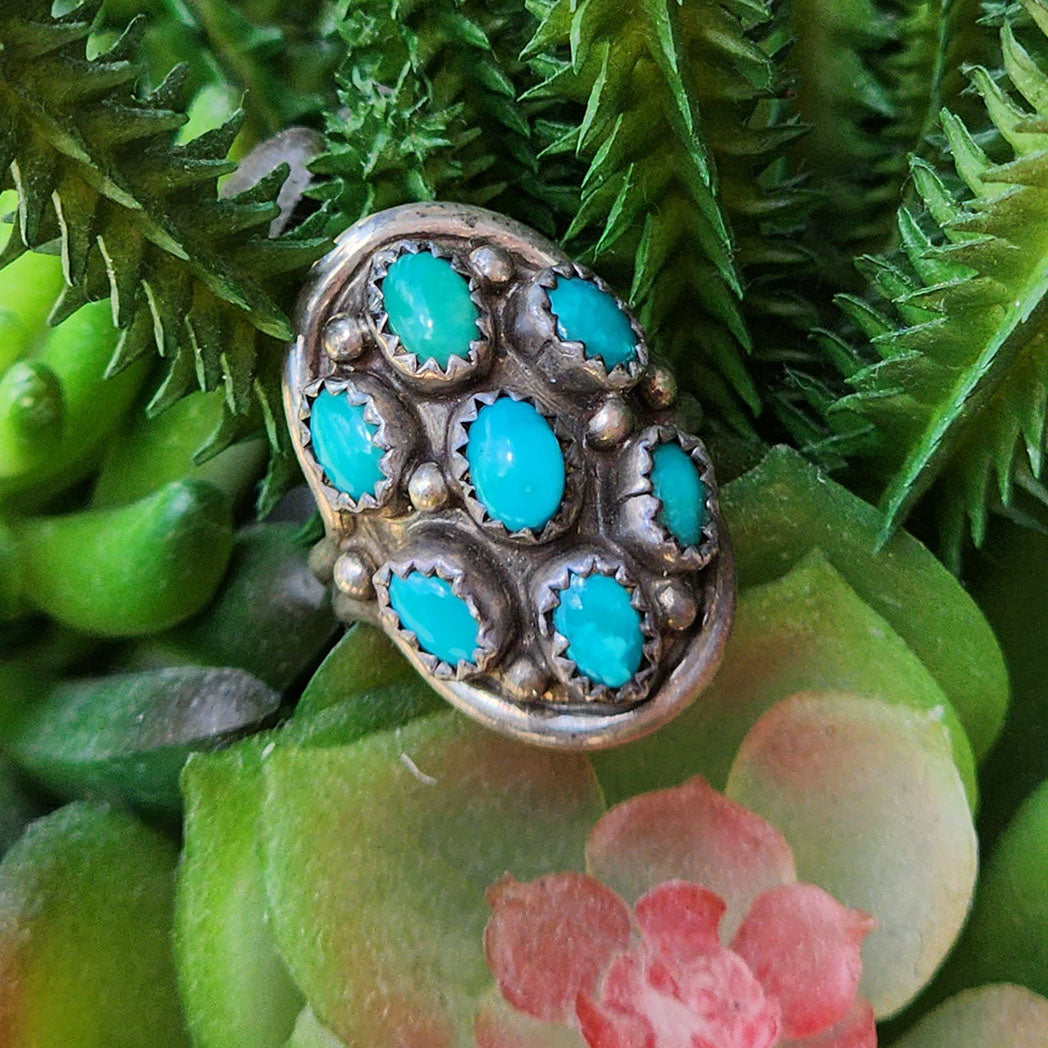 7 Stone Oval Ring Vintage - Elegant Antique Style Jewelry for Women - Perfect for Weddings, Anniversaries & Special Occasions