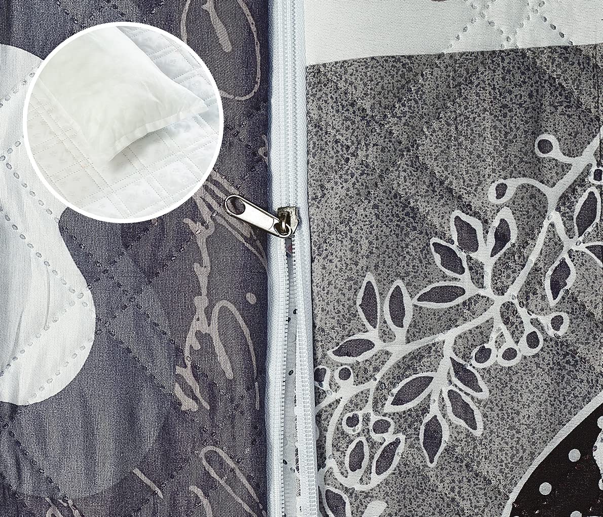 Quilted Calming Dog Bed Mat with Removable Washable Cover - Soft Cushion Protector & Couch Cover for Dogs, Cats & Pets (Medium Size, Grey Heart Patchwork) - Perfect for Anxiety Relief & Cozy Napping at Home