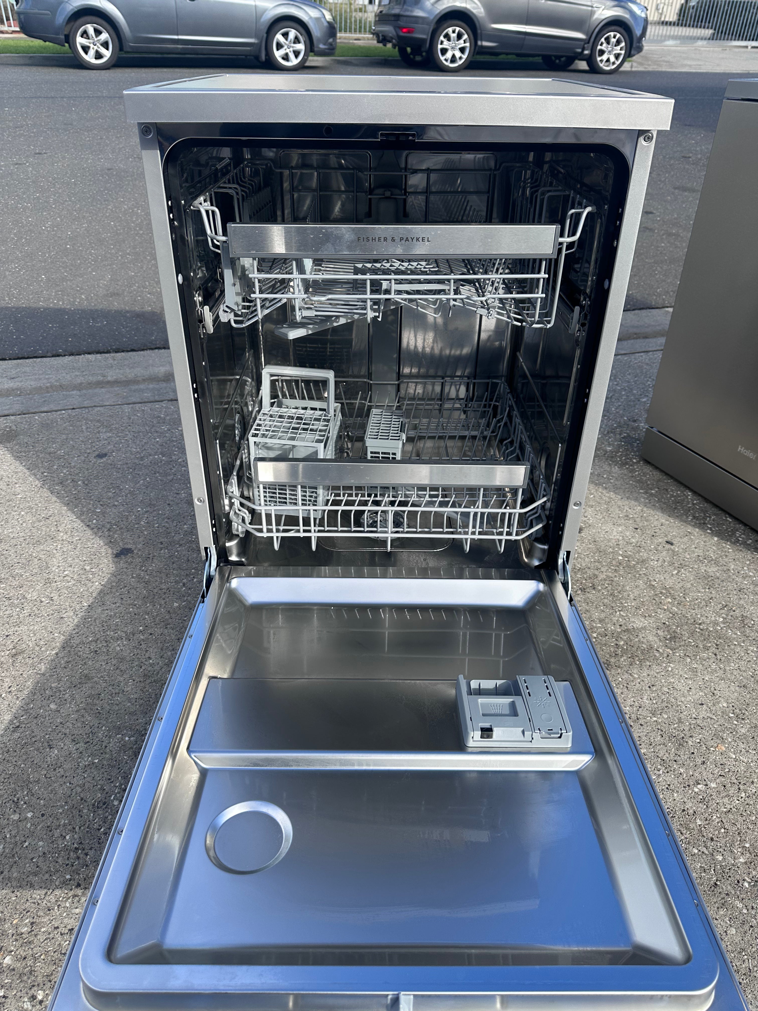 Fisher & Paykel Stainless Steel Dishwasher - Certified Refurbished | Energy Efficient & Quiet Operation | Perfect for Small Kitchens & Apartments