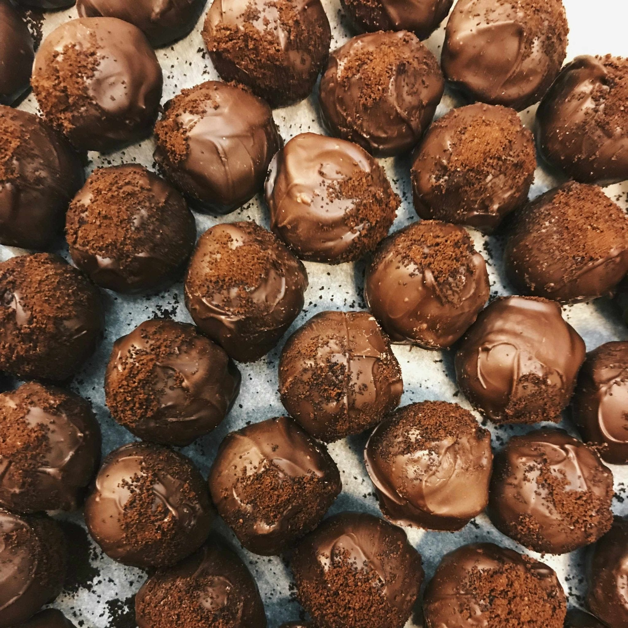 Natural Chocolate Flavor Lip Balm - Moisturizing & Nourishing for Dry Lips - Perfect for Winter Skincare & Daily Hydration