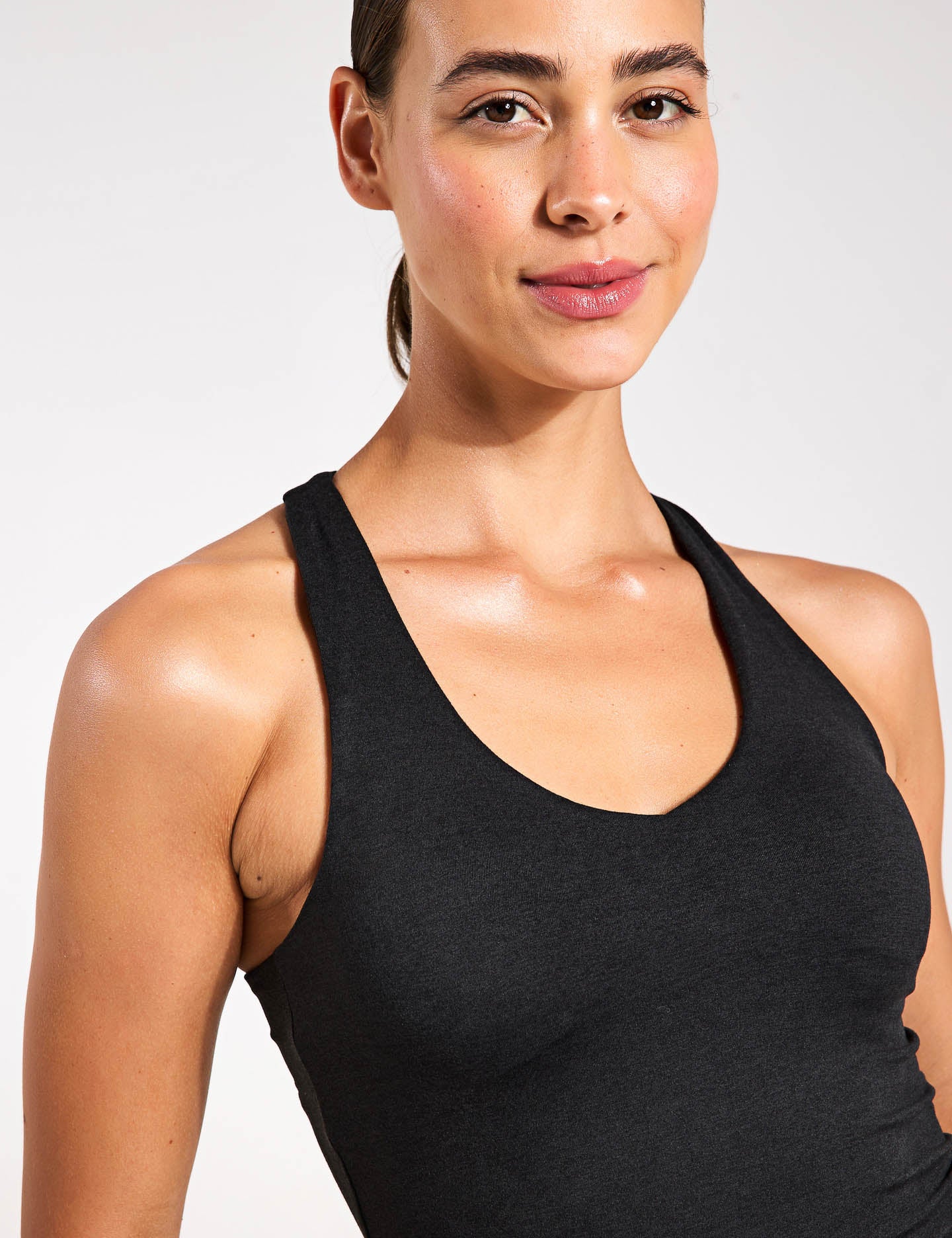 Halo Performance Crop 2.0 - Women's Workout Top - Moisture Wicking & Breathable Black Heather Yoga Shirt for Running, Gym & Fitness Training