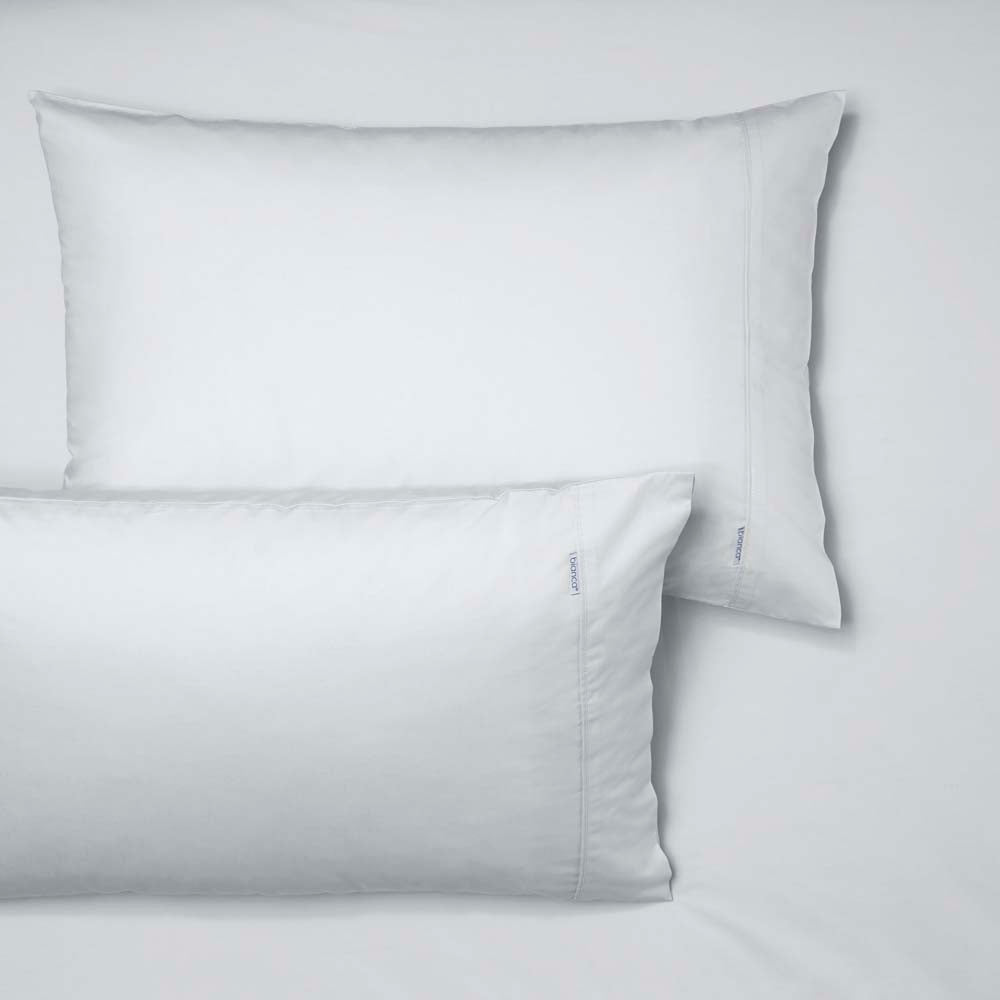 Premium 100% Cotton Percale Fitted Sheet & Pillowcase Set - 300 Thread Count White Double Bed Sheets - Soft & Breathable for Comfortable Sleep - Perfect for Guest Rooms, Master Bedrooms & Vacation Homes