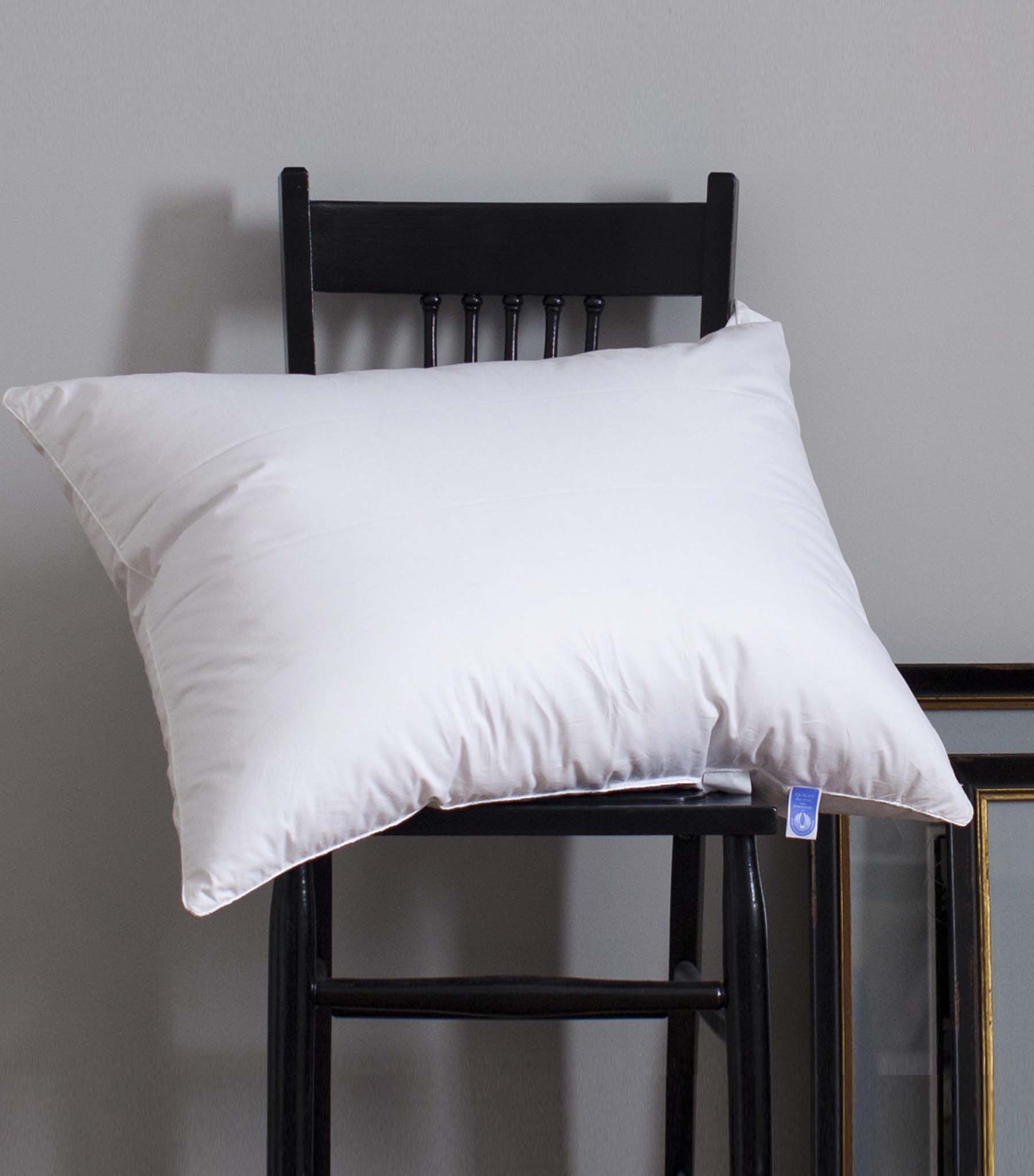 Premium Memory Foam Pillow for Neck Support - Orthopedic Contour Design for Side, Back & Stomach Sleepers - Ideal for Home, Travel & Hotel Use