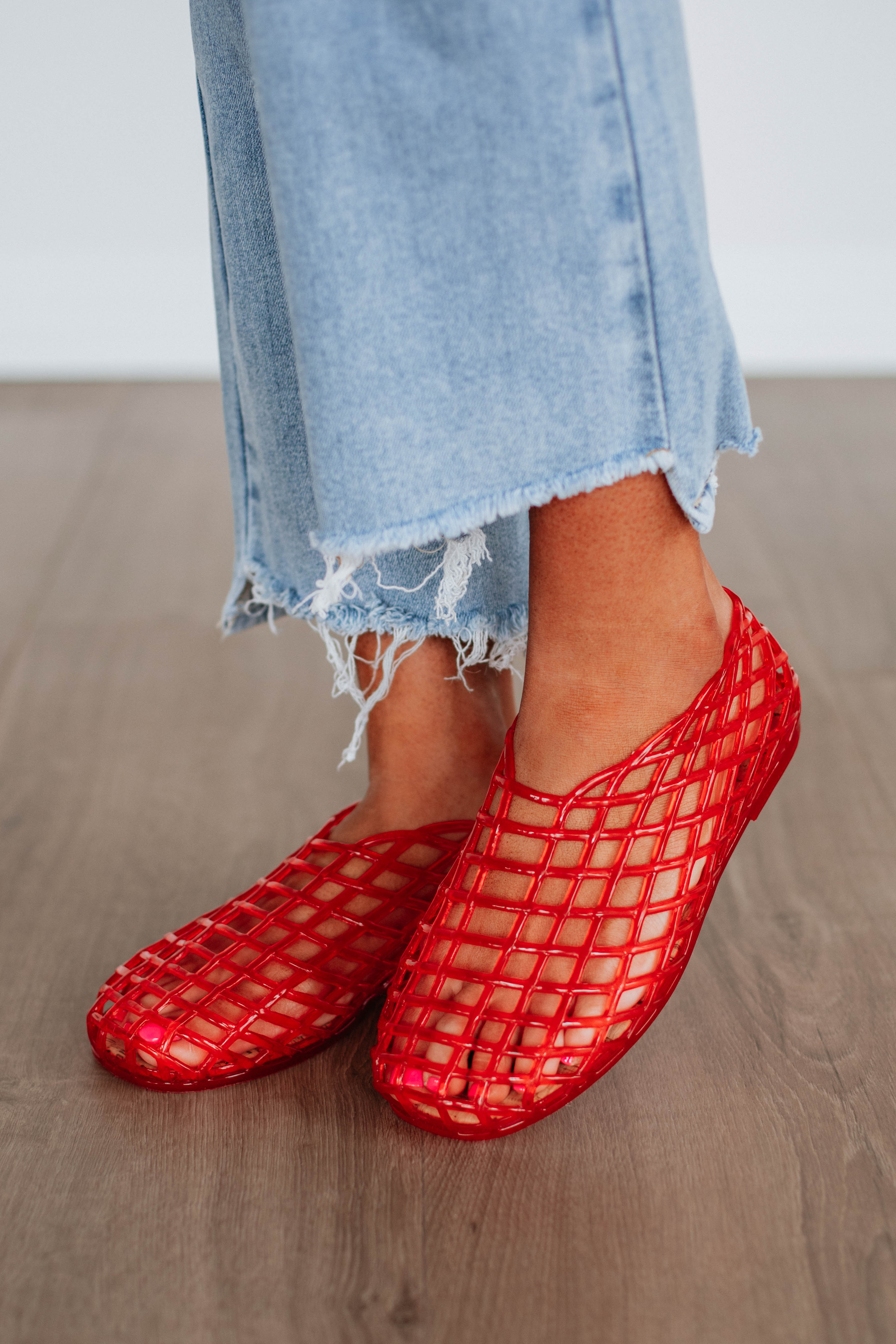 Totally Jelly Flats - Comfortable Women's Red Sandals for Beach, Pool & Summer Outfits | Non-Slip Casual Shoes