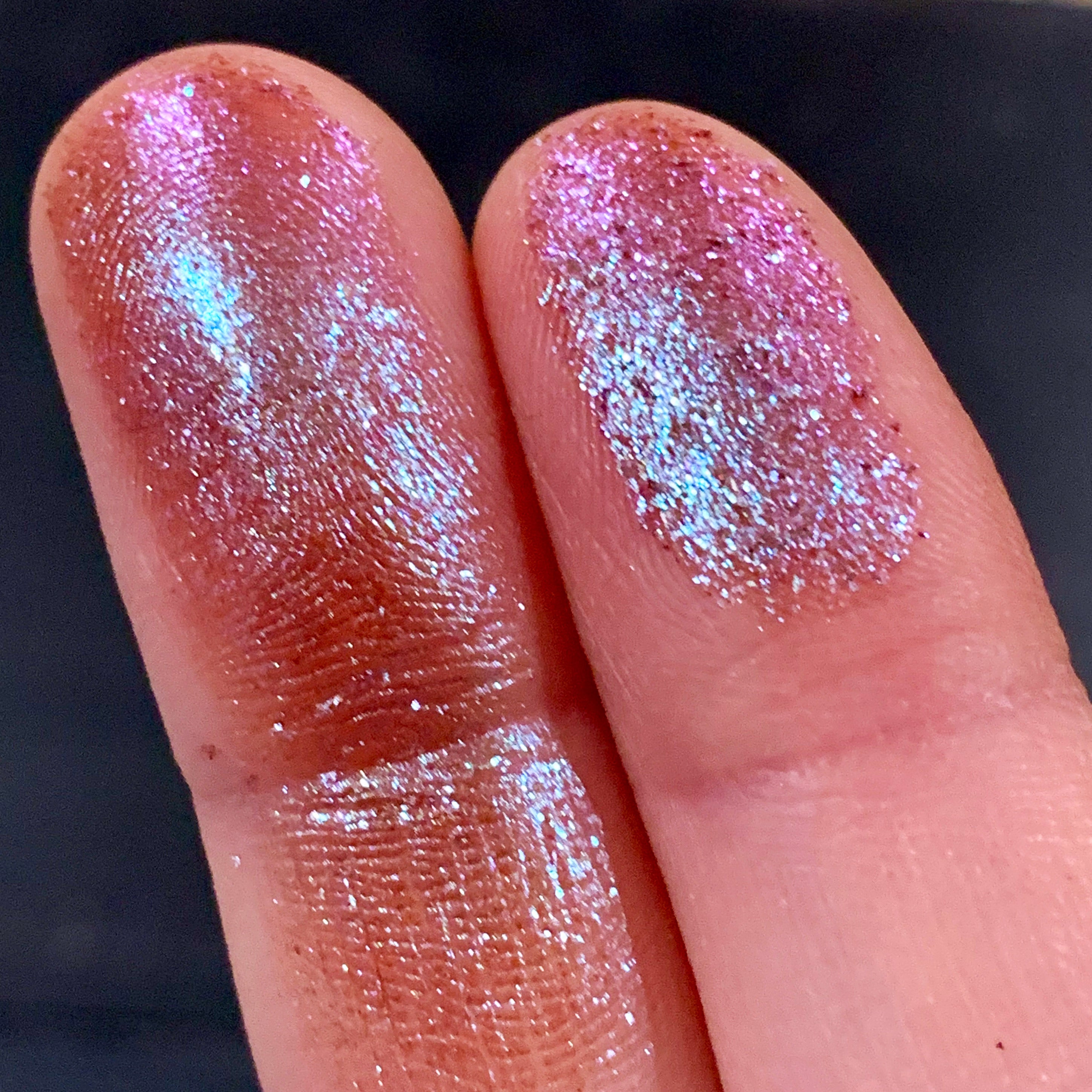 Multichrome Glitter Eyeshadow - Long Lasting, Highly Pigmented, Abrasion Resistant - Perfect for Party, Festival & Night Out Makeup Looks