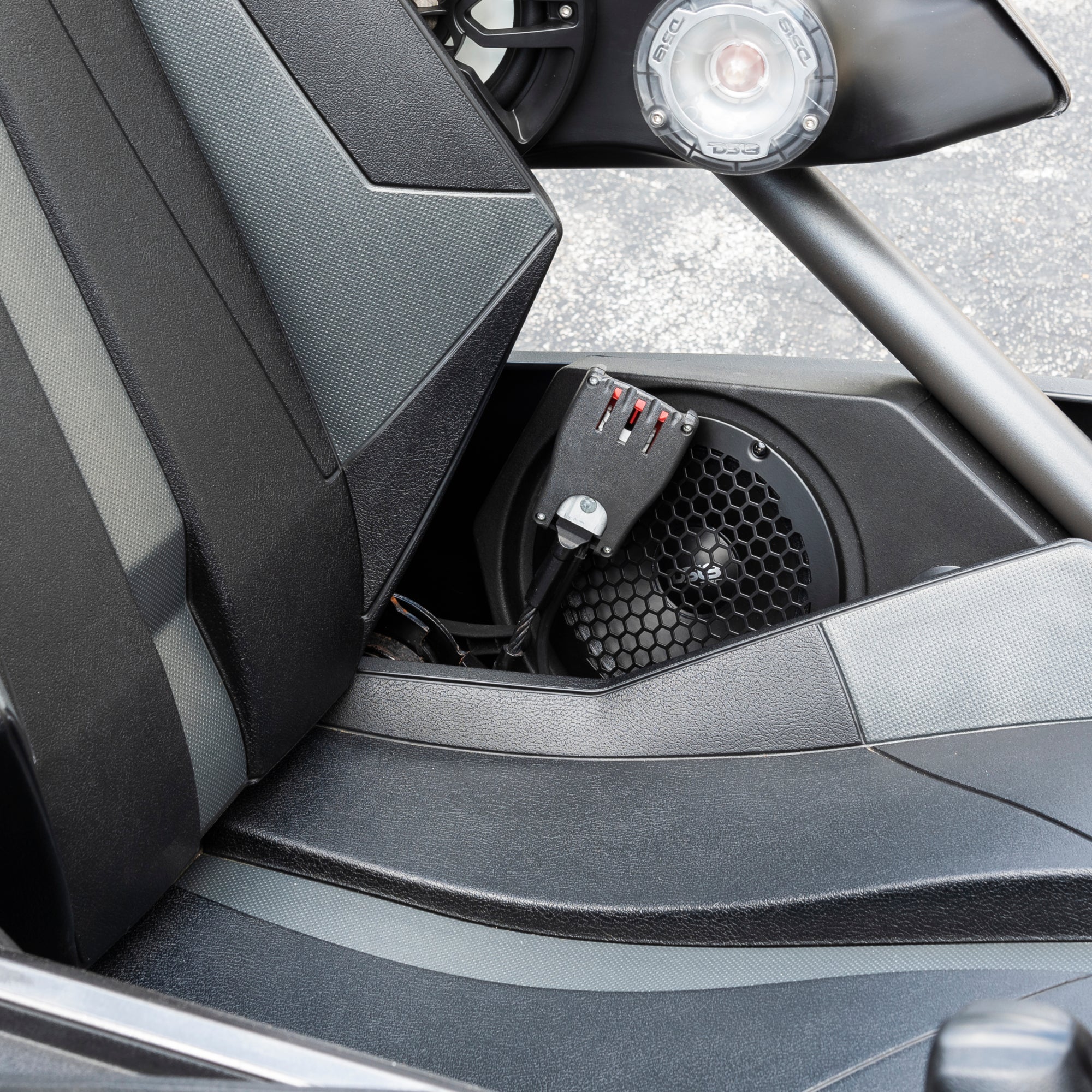 Polaris Slingshot Side Panel Enclosure with 2 PRO SM6, 2 ZXI T1 & 2 PRO GRILL6 MS/BK - Compatible with 2015-2019 Models | Weather Protection & Enhanced Style for Road Trips