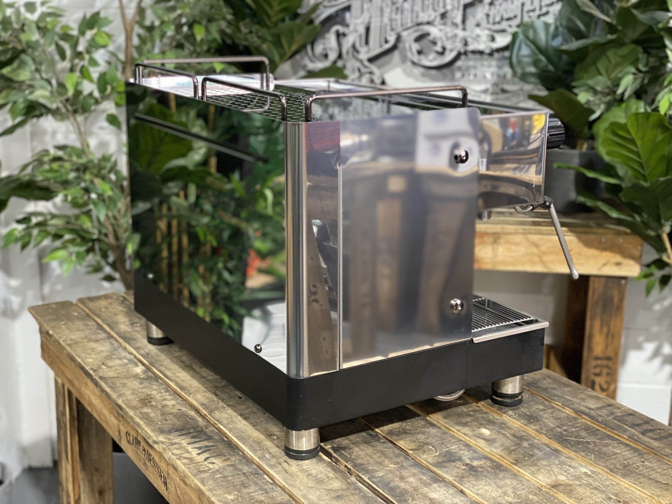 Brugnetti Gamma 2 Group Commercial Espresso Machine - Stainless Steel Professional Coffee Maker for Cafes, Restaurants & Coffee Shops | Perfect for High-Volume Brewing & Barista Use