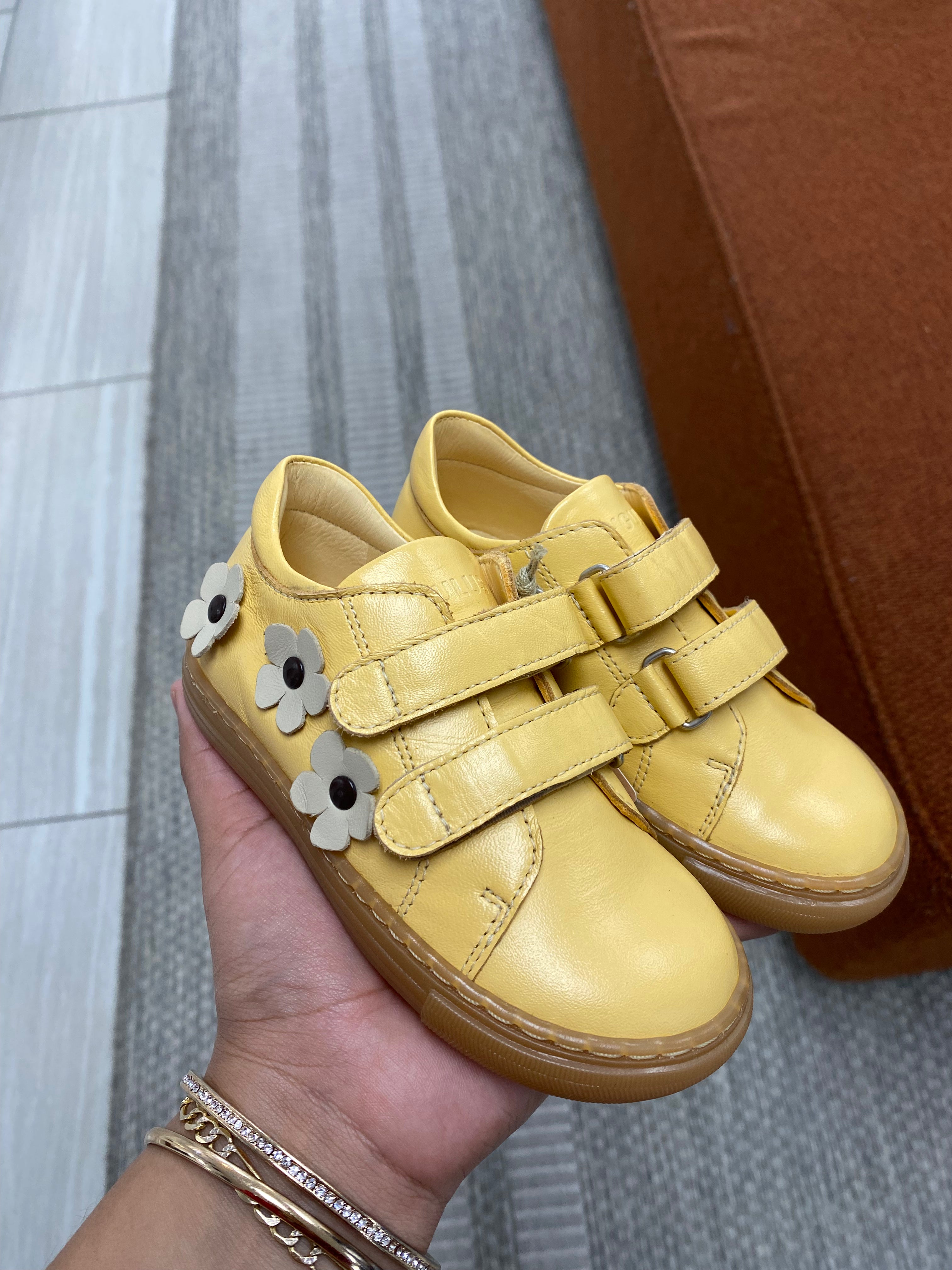 Angulus Yellow Flower Velcro Baby Sneakers - Comfortable & Stylish First Walkers for Toddlers - Perfect for Outdoor Play, Daily Walks & Special Occasions