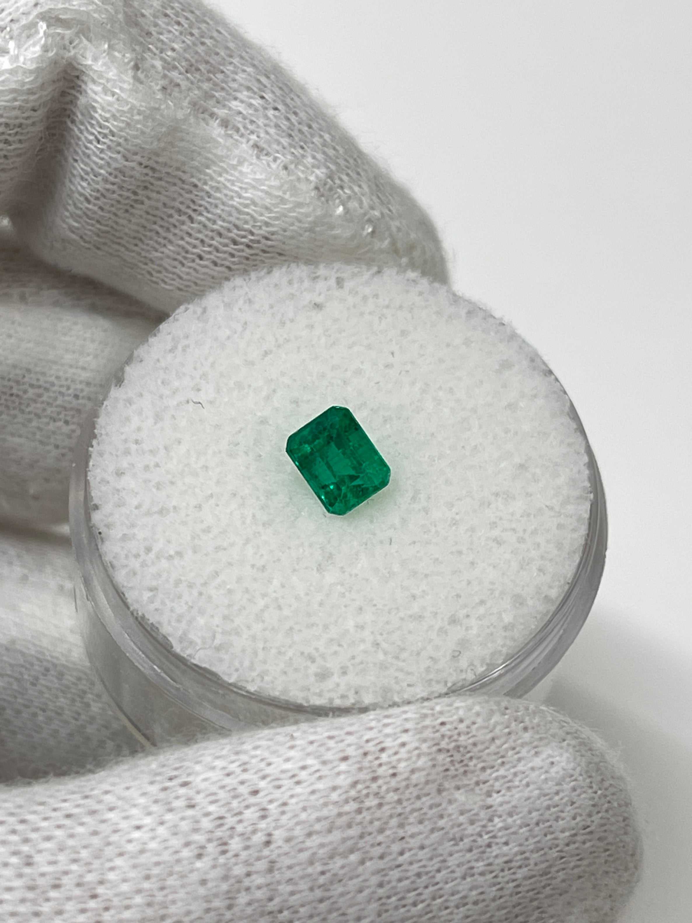 0.62 Carat 5x4mm AAA+ Fine Loose Colombian Emerald Gemstone - Emerald Cut for Jewelry Making, Engagement Rings & Luxury Gifts