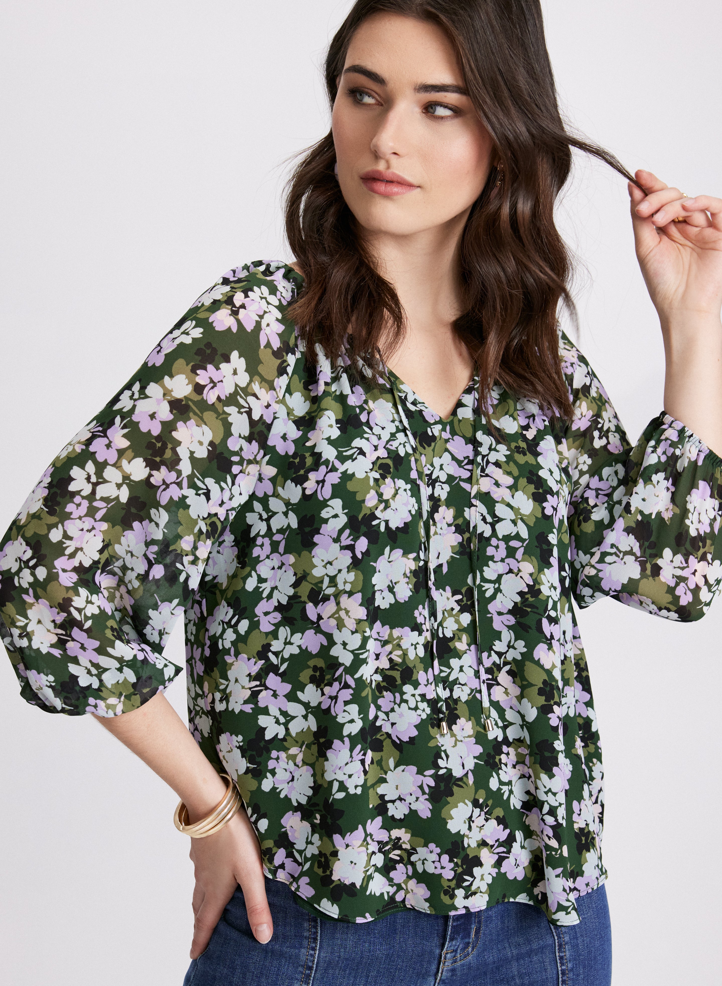 Floral Print Blouse for Women - Elegant Flowy Tops with V-Neck & Short Sleeves - Perfect for Spring Summer, Office Wear & Casual Outfits