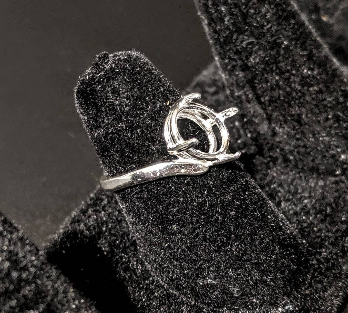 Solid Sterling Silver or 14kt Gold 9X7mm/10X8mm Oval Twist Ring Shank Setting - Size 6, 8, 163 515/143 515 - Perfect for Engagement Rings, Wedding Bands & Jewelry Making