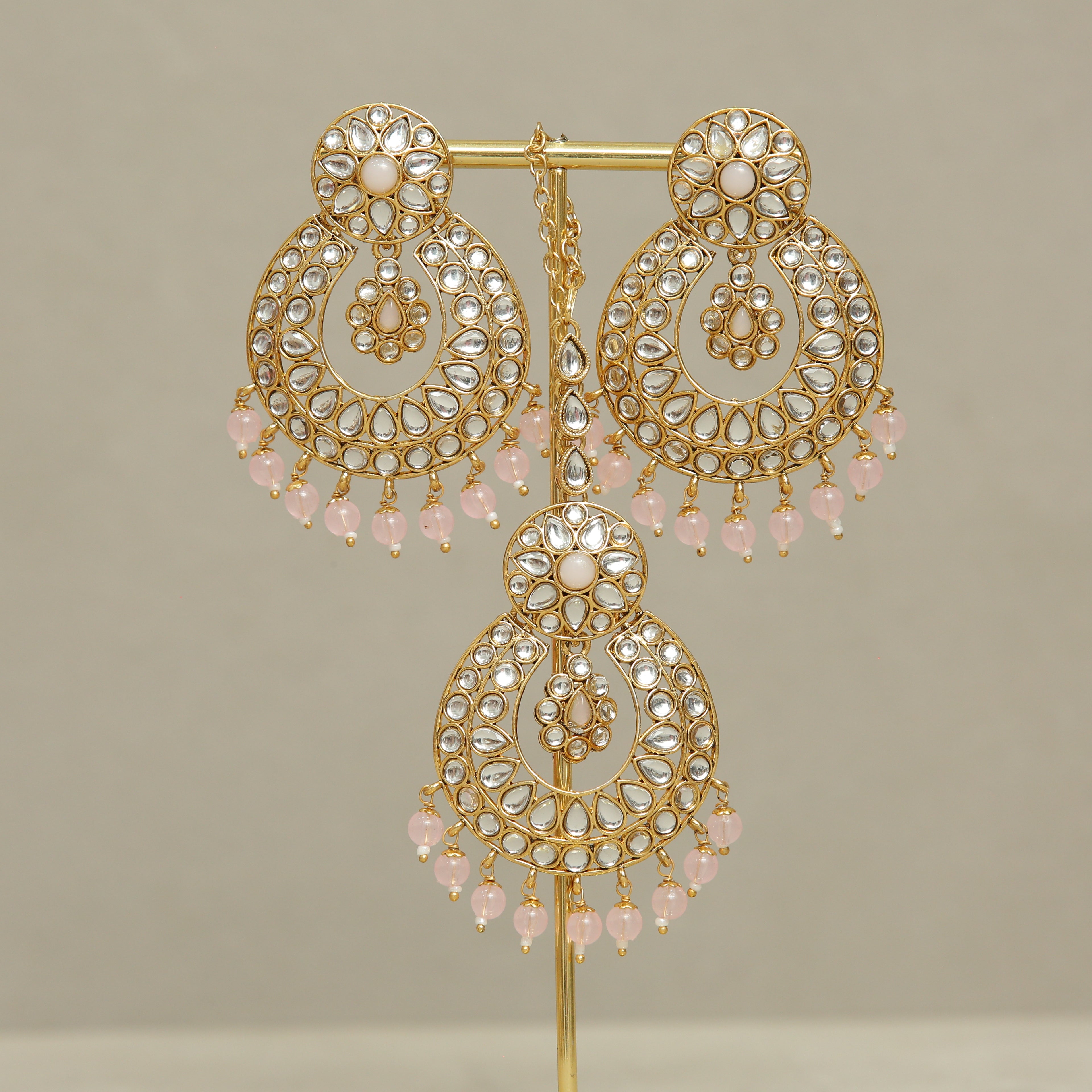 Exquisite Kundan Earrings and Tikka Set – Traditional Indian Jewelry for Weddings, Parties & Festive Occasions
