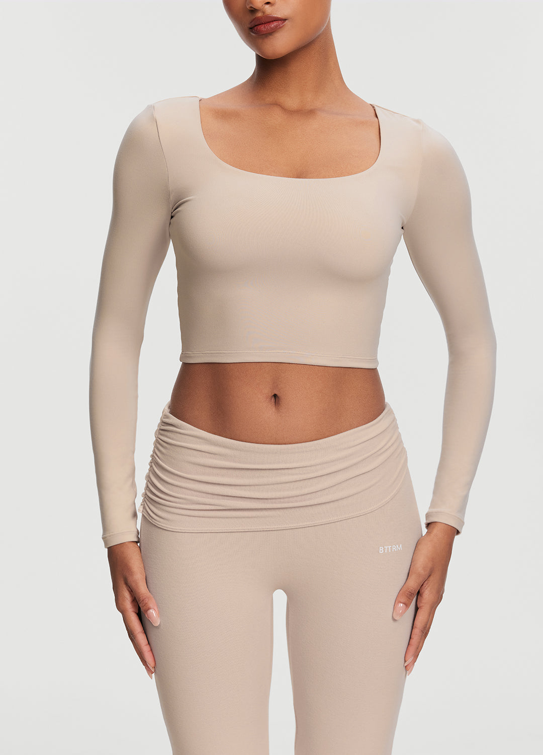 Cropped Round Neck Top for Women - Trendy Short Sleeve Casual T-Shirt | Perfect for Summer Outfits, Beachwear & Street Style Fashion
