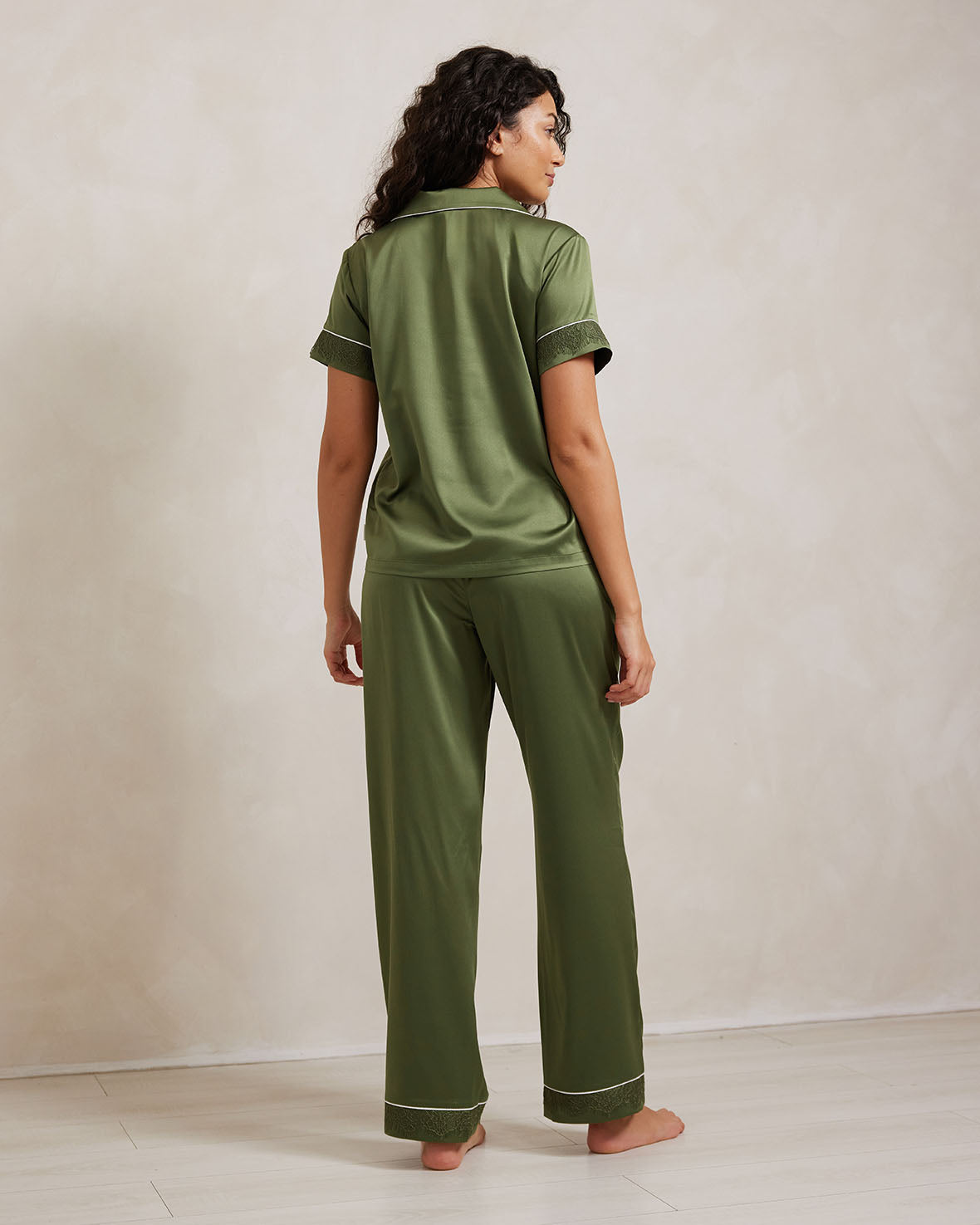 Women's Satin Lace Trim Short Sleeve Long Pajama Set - Forest Green Sleepwear for Comfortable Nights & Relaxation