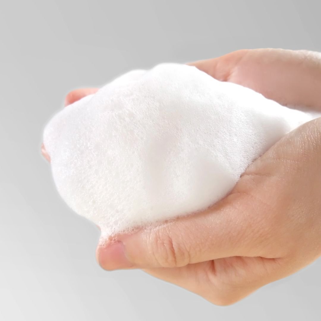 Bioré Foaming Hand Wash - Gentle Hand Soap with Pump Bottle, 500ml - Perfect for Kitchen, Bathroom & Office Use