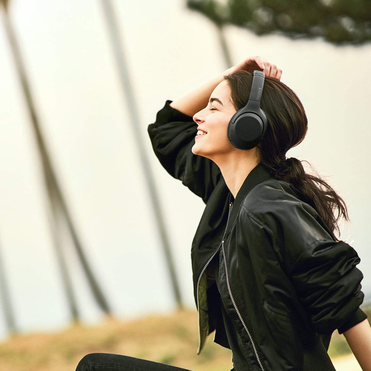 Sony WHXB900N Wireless Bluetooth Noise Cancelling Over-Ear Headphones with Mic, Alexa Voice Control & Phone Call - Black (WH-XB900N/B) - Perfect for Travel, Work & Music Lovers
