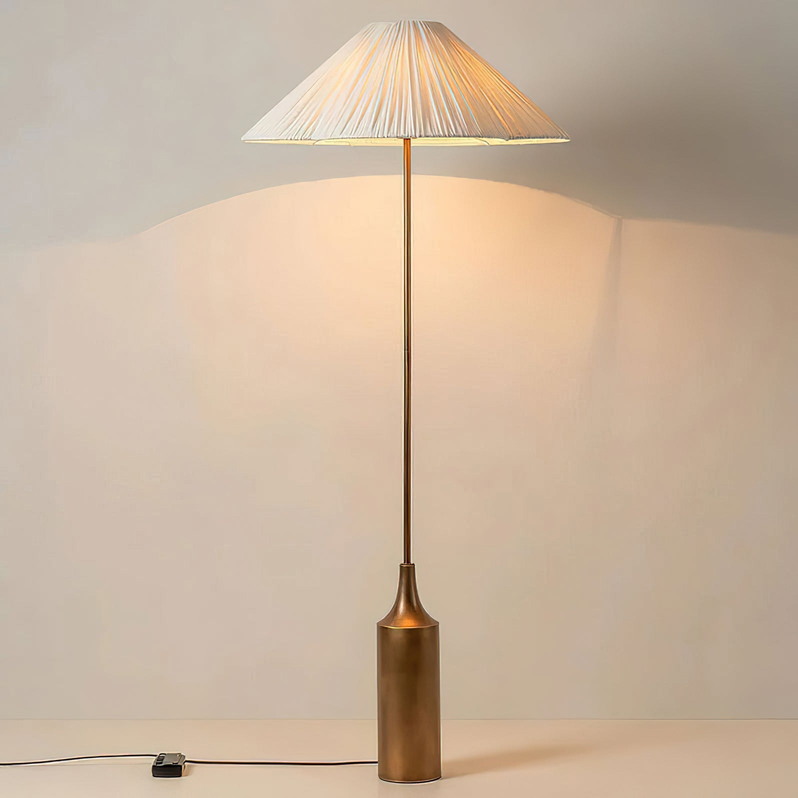 Elodie Floor Lamp - Modern LED Standing Light with Adjustable Brightness for Living Room, Bedroom & Office - Perfect for Reading, Relaxing & Decorating