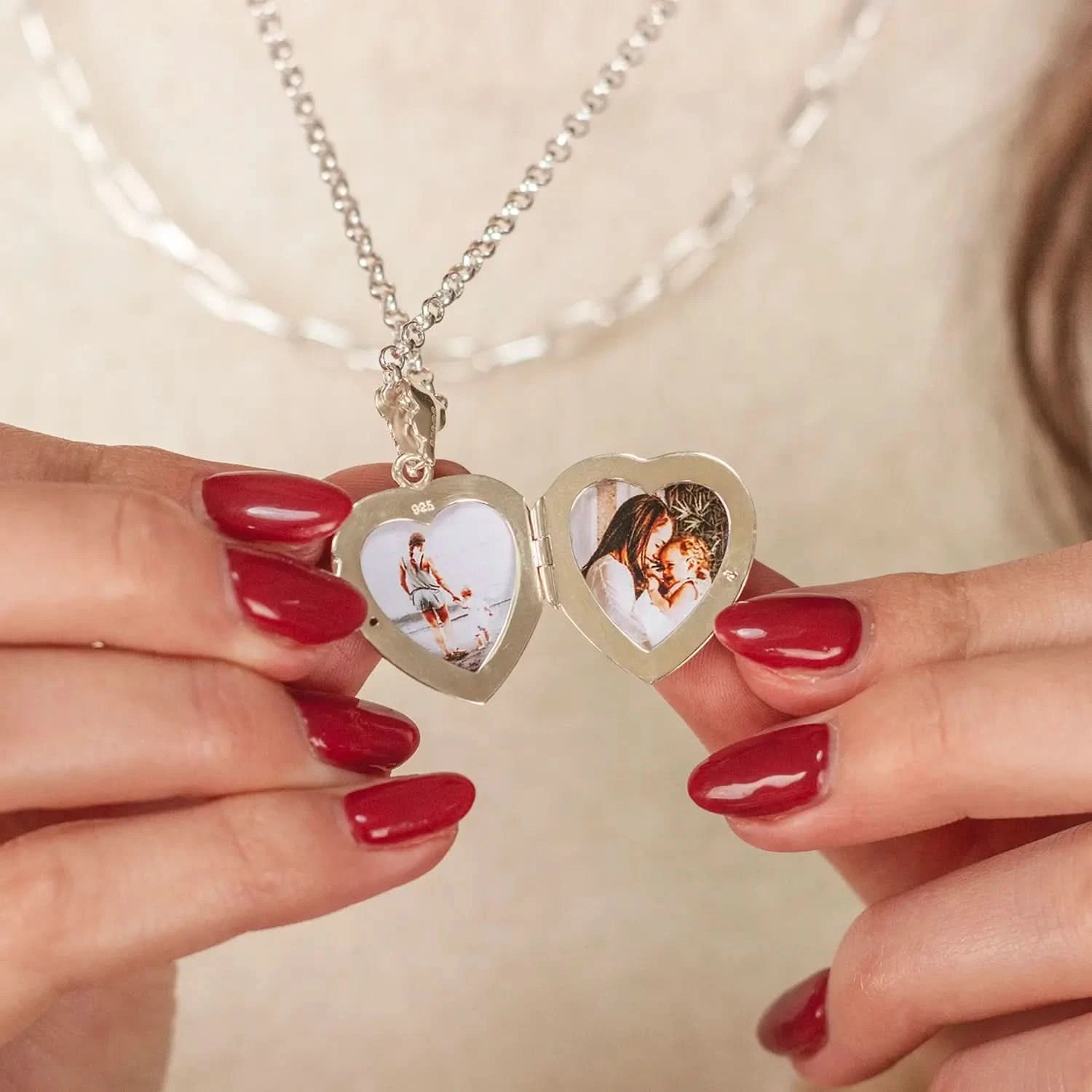 Elegant Filigree Heart Locket Necklace in Sterling Silver - Custom Photo Insert & Engraving - Perfect for Valentine's Day Gifts & Anniversary Presents