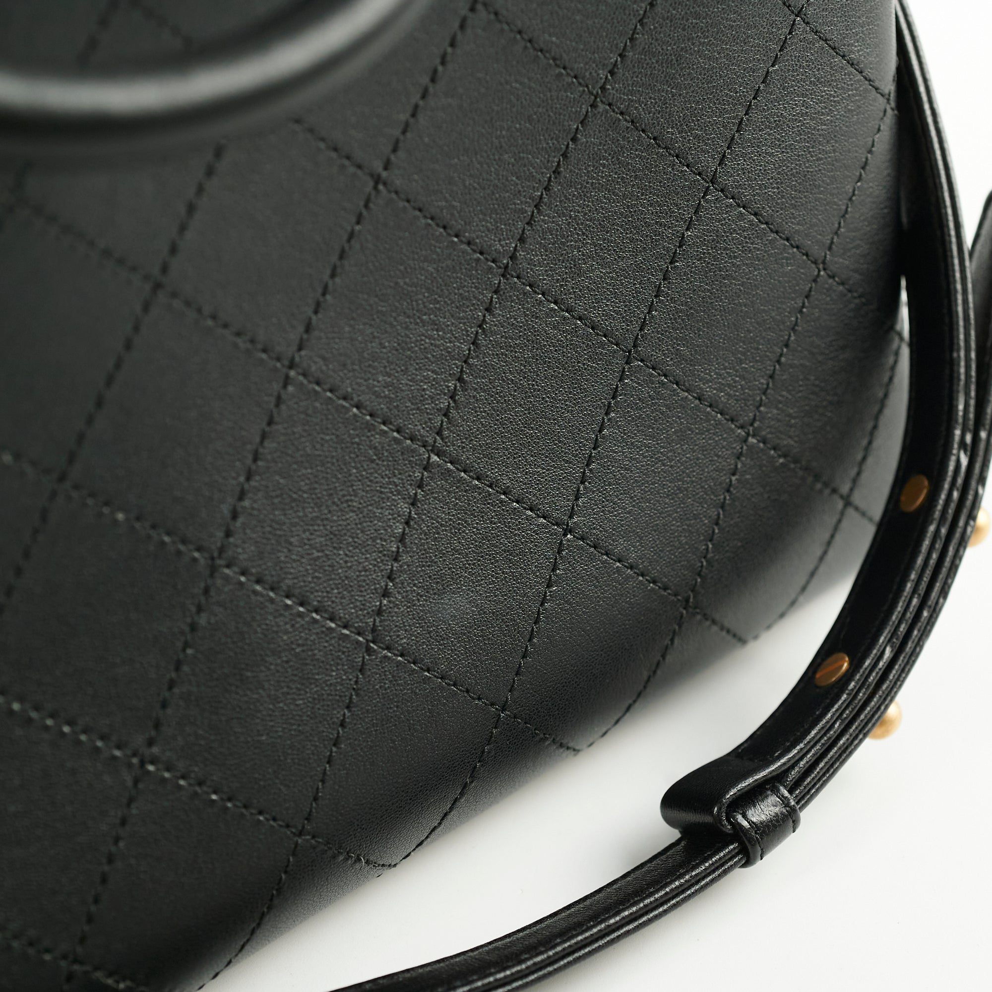 Chanel Coco Luxe Large Tote Bag - Genuine Calfskin Leather, Black, 25 Series - Perfect for Work, Travel & Luxury Everyday Use