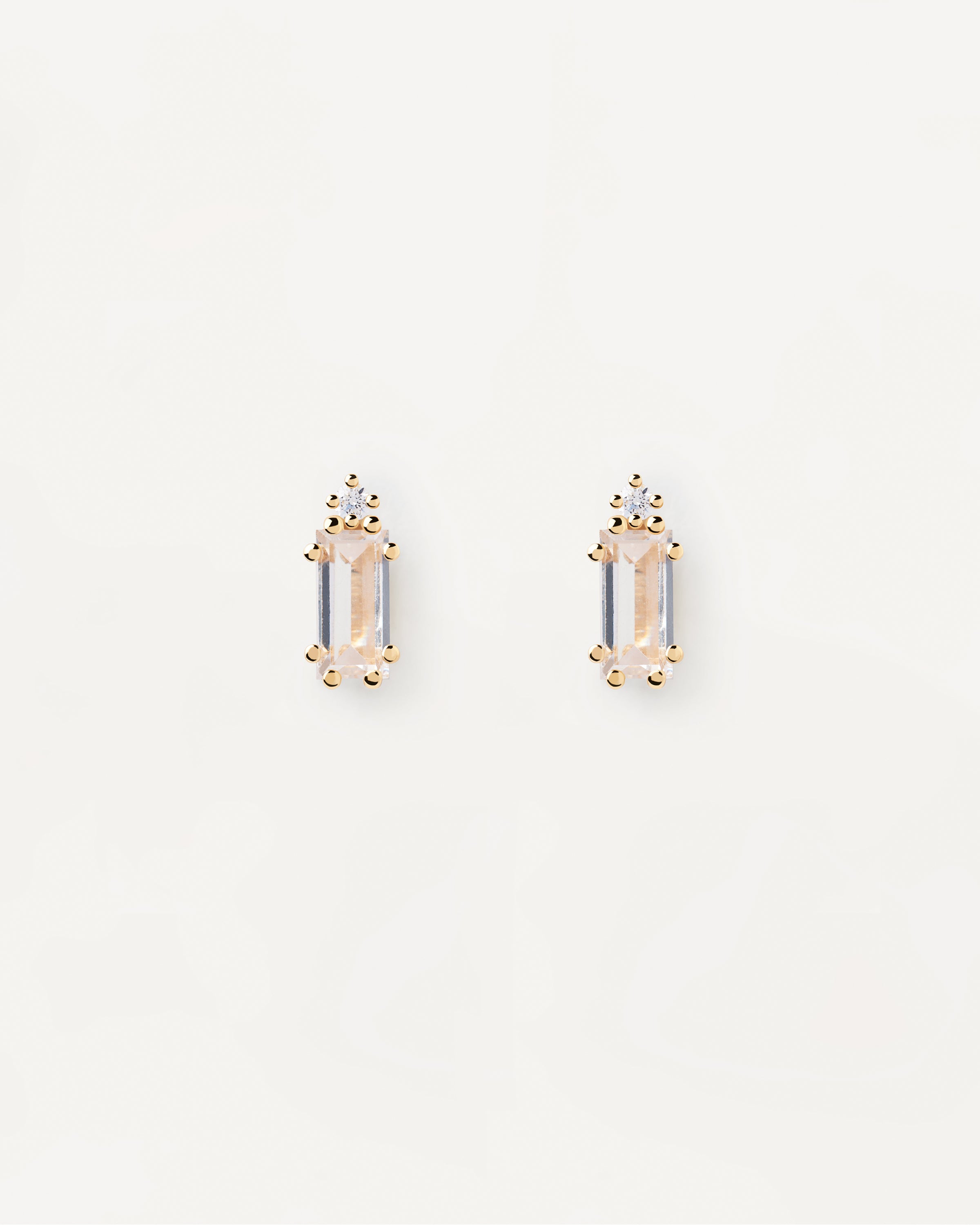 Bea Single Earring - Elegant Minimalist Earring for Women | Perfect for Everyday Wear, Parties & Gifts