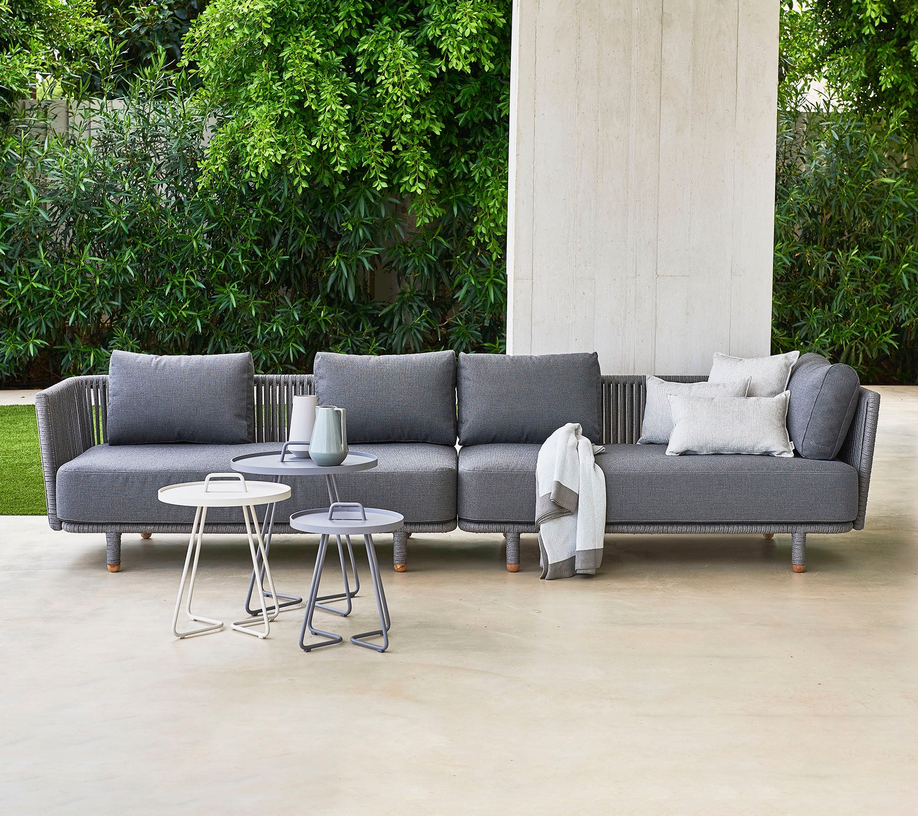 Modern 2-Seater Left Sectional Sofa - Comfortable & Stylish Living Room Furniture for Small Spaces, Apartments, and Cozy Home Decor