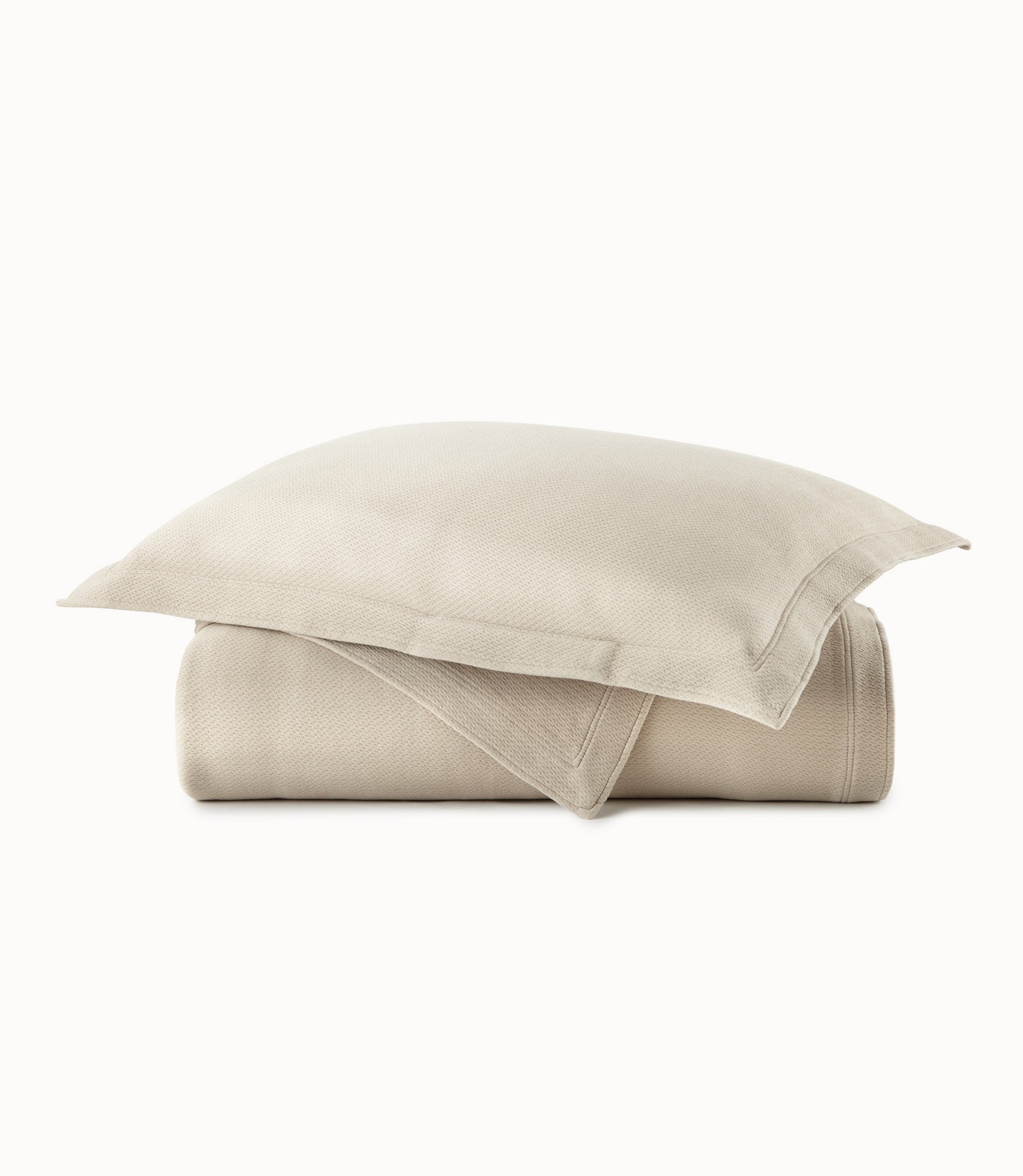 Luxury Angie Matelassé Coverlet - Soft Quilted Bedspread for Queen/King Size - Elegant Home Decor for Bedroom & Guest Room - Perfect for All Seasons
