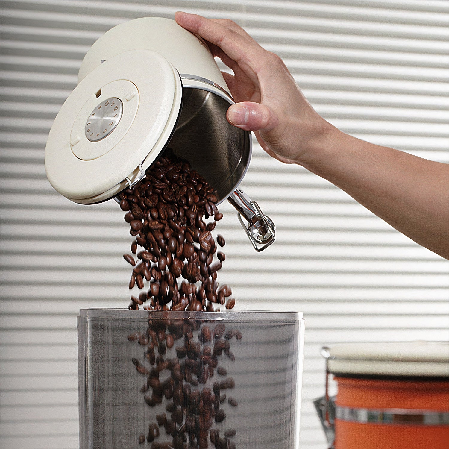 Premium Airtight Coffee Bean Storage Canister - 16oz Vacuum-Sealed Container for Freshness - Ideal for Kitchen, Pantry & Coffee Bar Organization