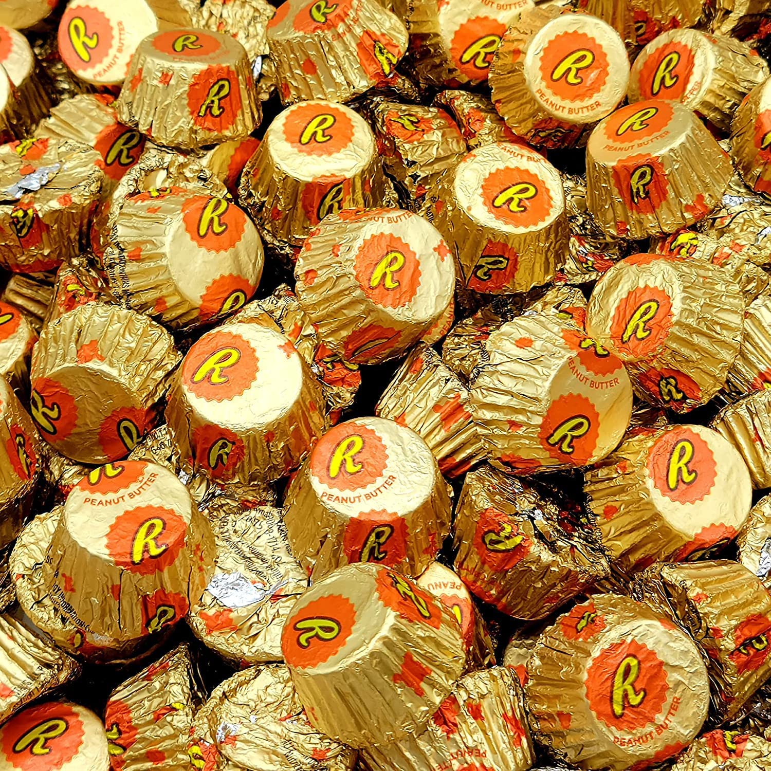 Reese's Peanut Butter Miniature Cups - Smooth Peanut Butter & Milk Chocolate - Individually Wrapped Bulk Pack - 2lb (Pack of 1) - Perfect for Halloween Candy, Party Favors & Office Snacks