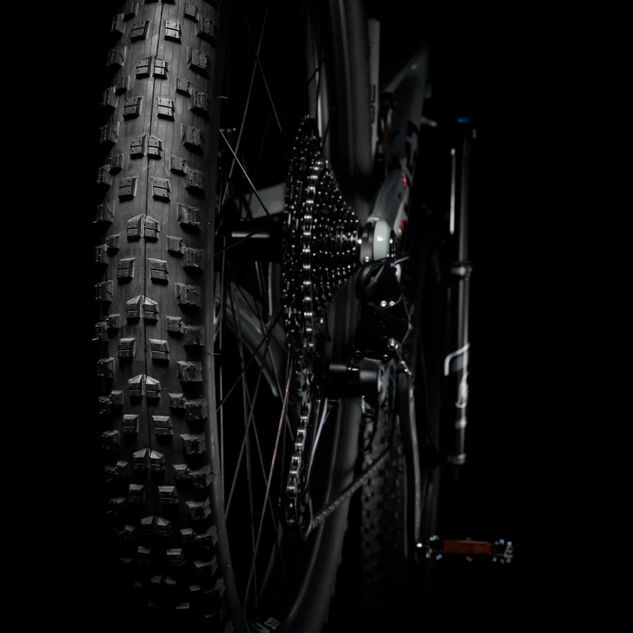 Intense 951 Series Trail Carbon Mountain Bike - UDH Compatible, Lightweight & Durable for Off-Road Adventures | Perfect for Trail Riding & Mountain Biking Enthusiasts