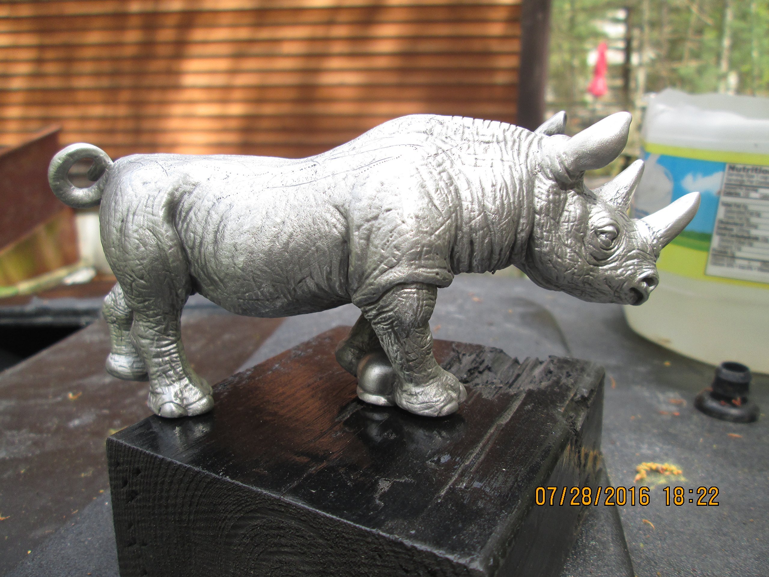 African Rhinoceros Car Hood Ornament - Handmade Metal Sculpture for Jeep, Truck & Classic Cars - Unique Automotive Decoration for Off-Road Adventures & Safari Enthusiasts
