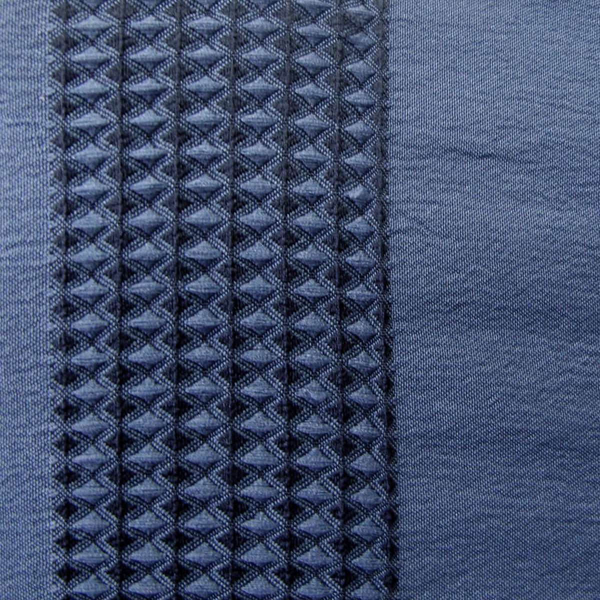Ardor Seersucker Quilt Cover Set - Lisbon Indigo Queen Size Bedding - Breathable & Stylish for Summer Nights & Guest Room Decor