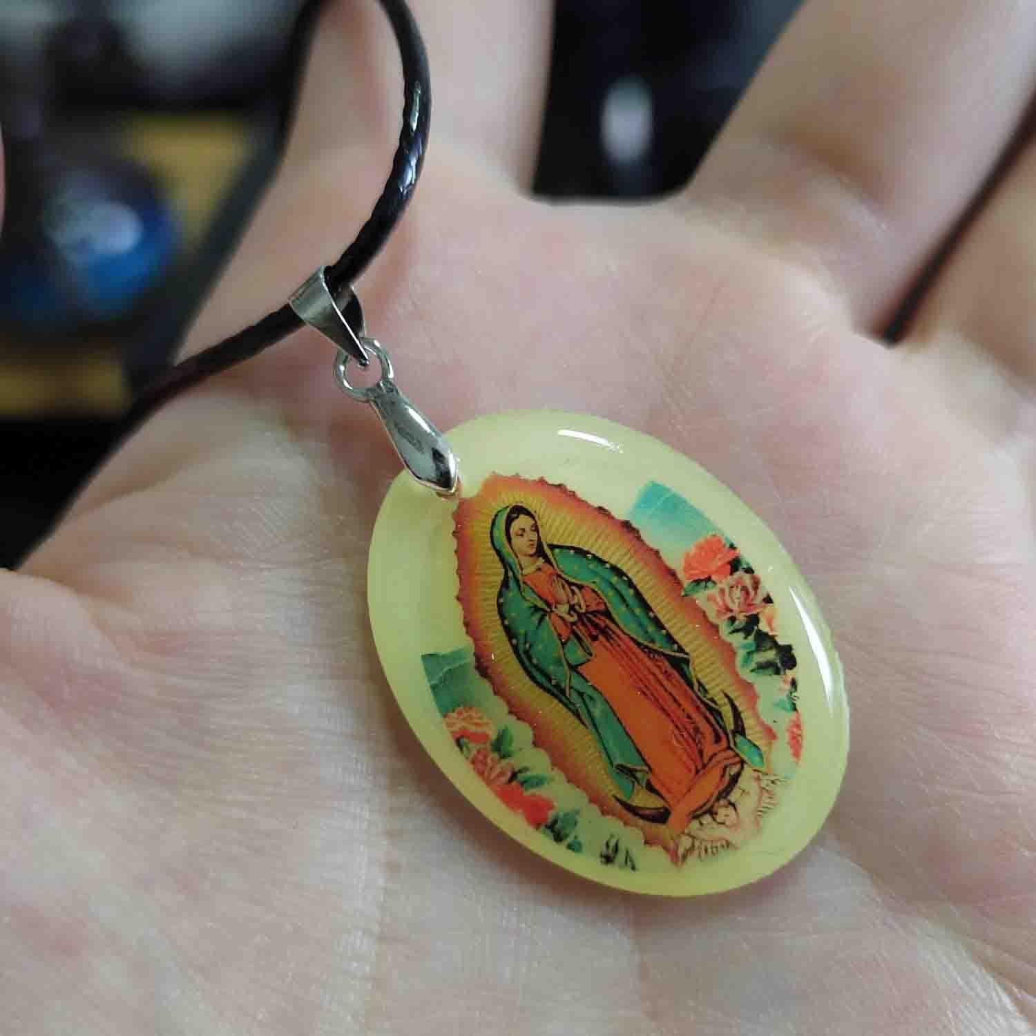 Virgin Mary Necklace - Glow in the Dark Religious Jewelry with Guadalupe Charm Pendant - Perfect Gift for Friends & Family - Ideal for Church, Prayer & Spiritual Occasions