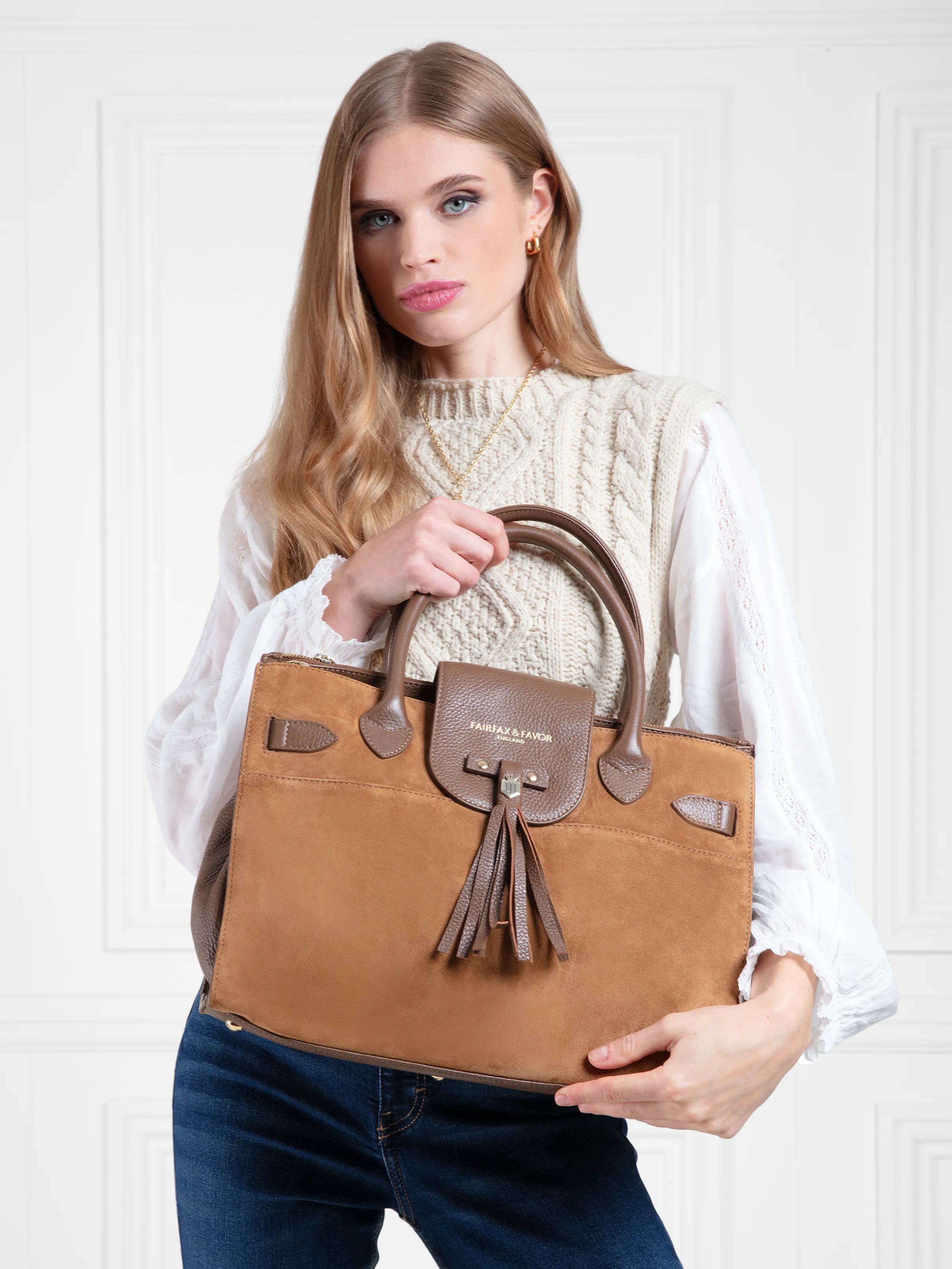 Premium Windsor Work Bag for Women & Men - Stylish & Durable Tan Leather Briefcase - Perfect for Office, Business Travel & Professional Meetings